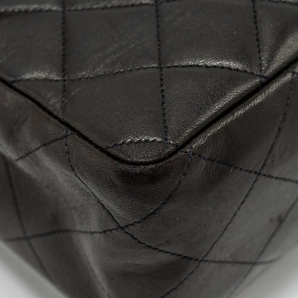chanel-vintage-jumbo-classic-double-flap-bag-lambskin-black-ghw
