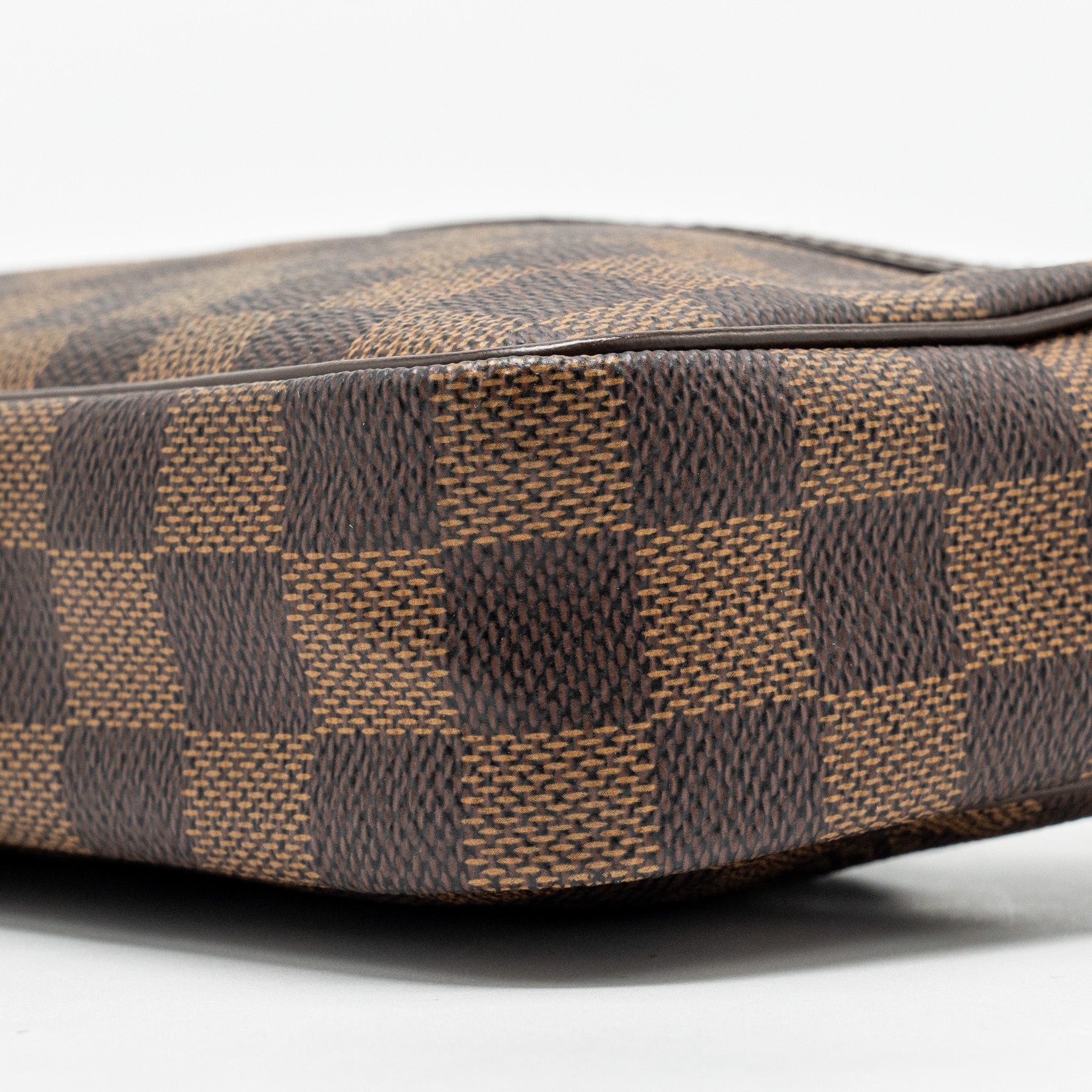 louis-vuitton-pouch-damier-ebene-ghw