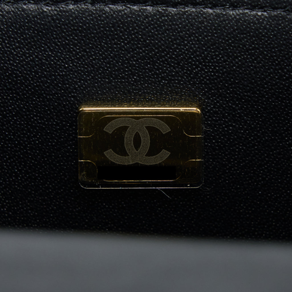 chanel-22p-top-handle-mini-rectangular-with-lion-charm-lghw-microchip