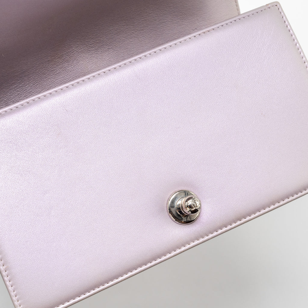 chanel-small-chevron-boy-bag-lambskin-iridescent-light-purple-shw