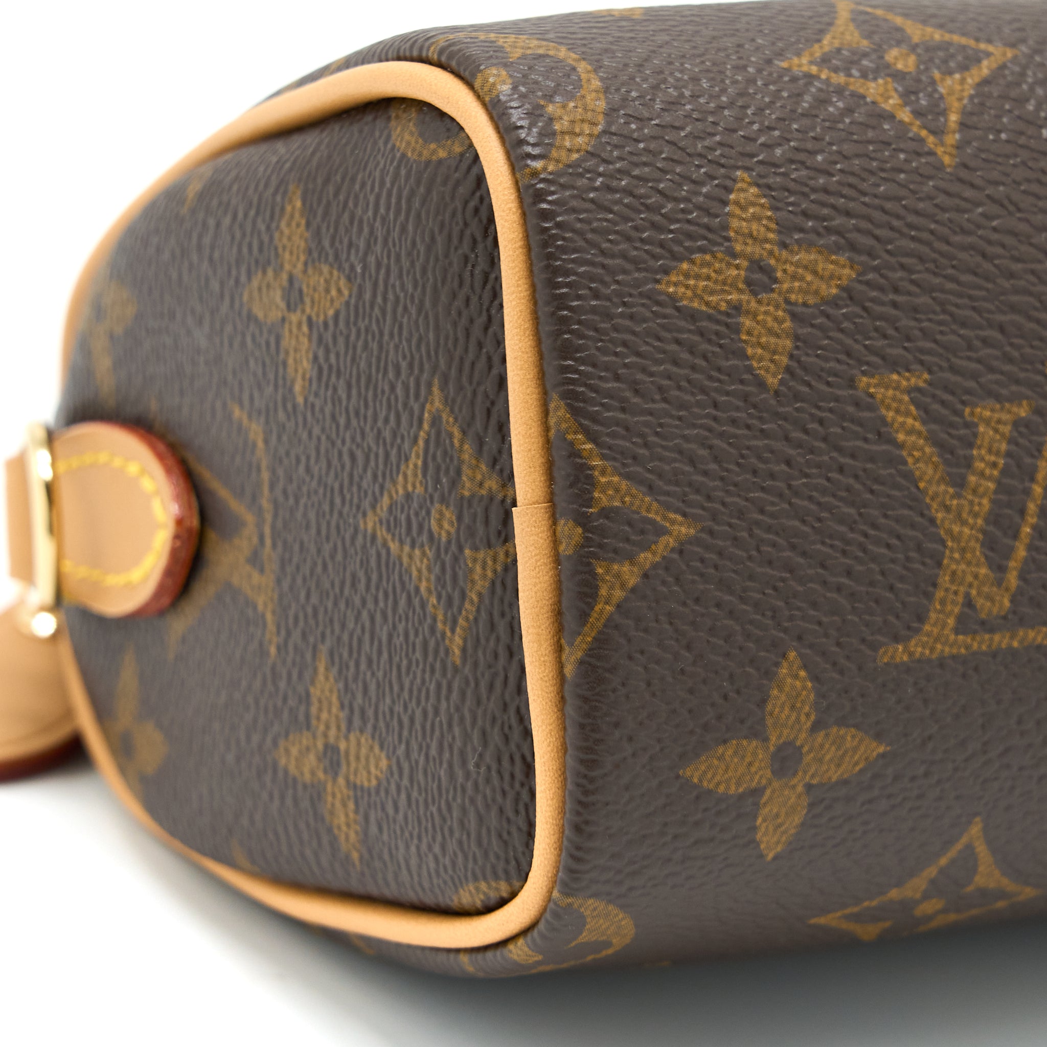 louis-vuitton-nano-speedy-monogram-canvas-ghw-new-version-3