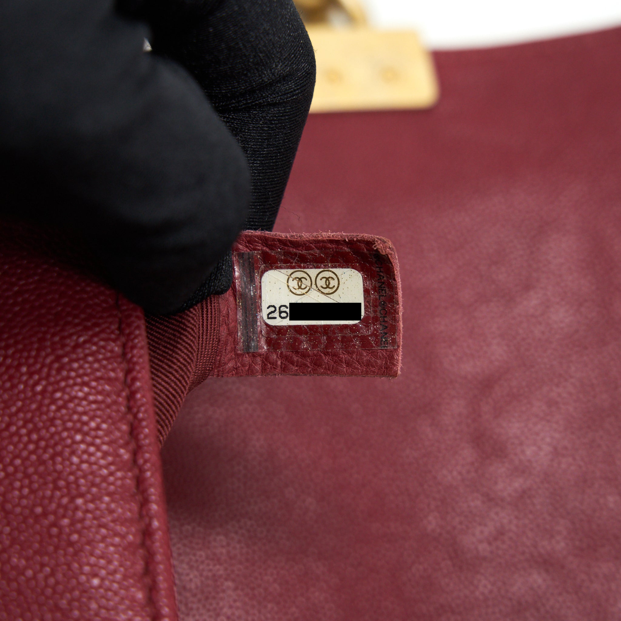 chanel-medium-boy-bag-caviar-raspberry-red-brushed-ghw
