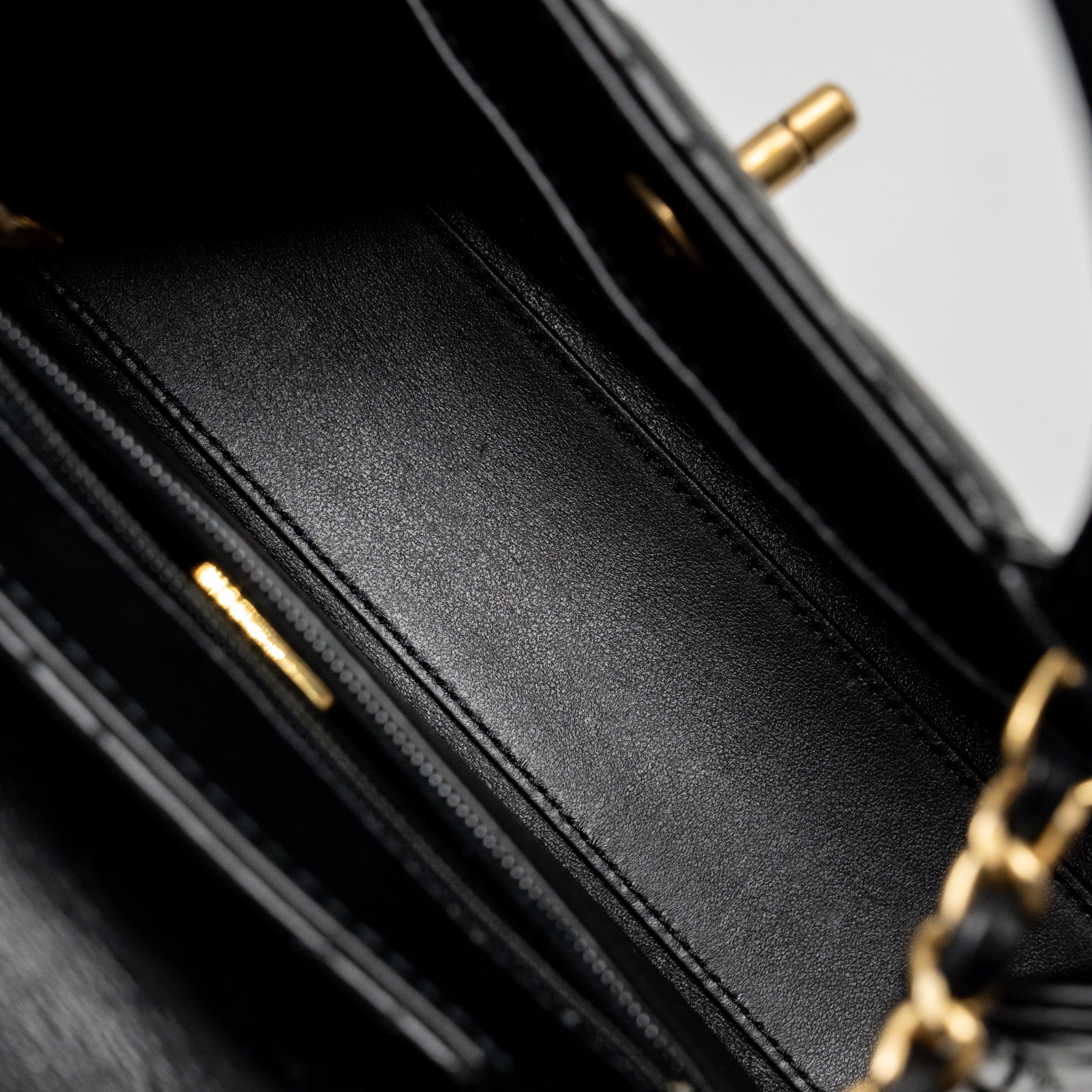 chanel-mini-kelly-shopping-tote-bag-calfskin-black-ghw-microchip-2