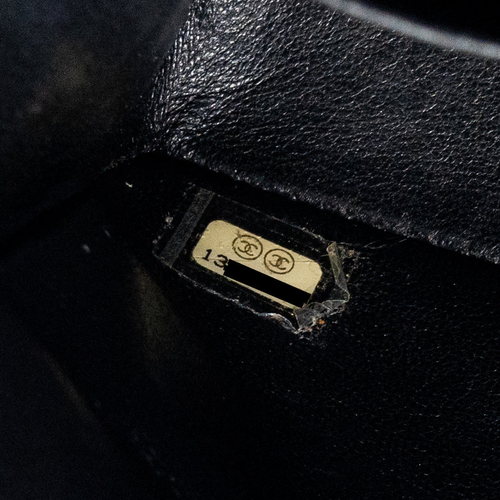 chanel-medium-classic-double-flap-bag-caviar-black-ghw-22