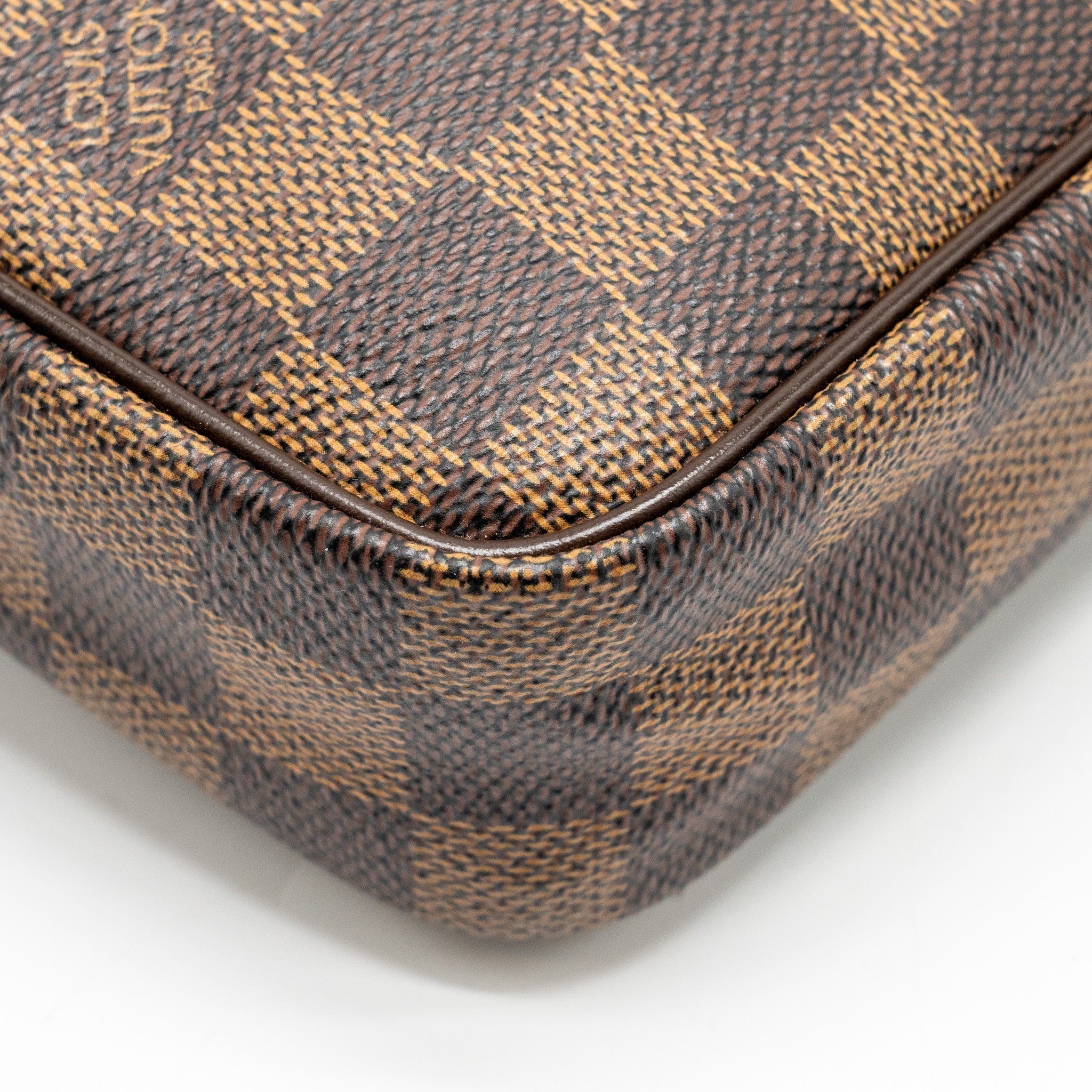 louis-vuitton-pouch-damier-ebene-ghw