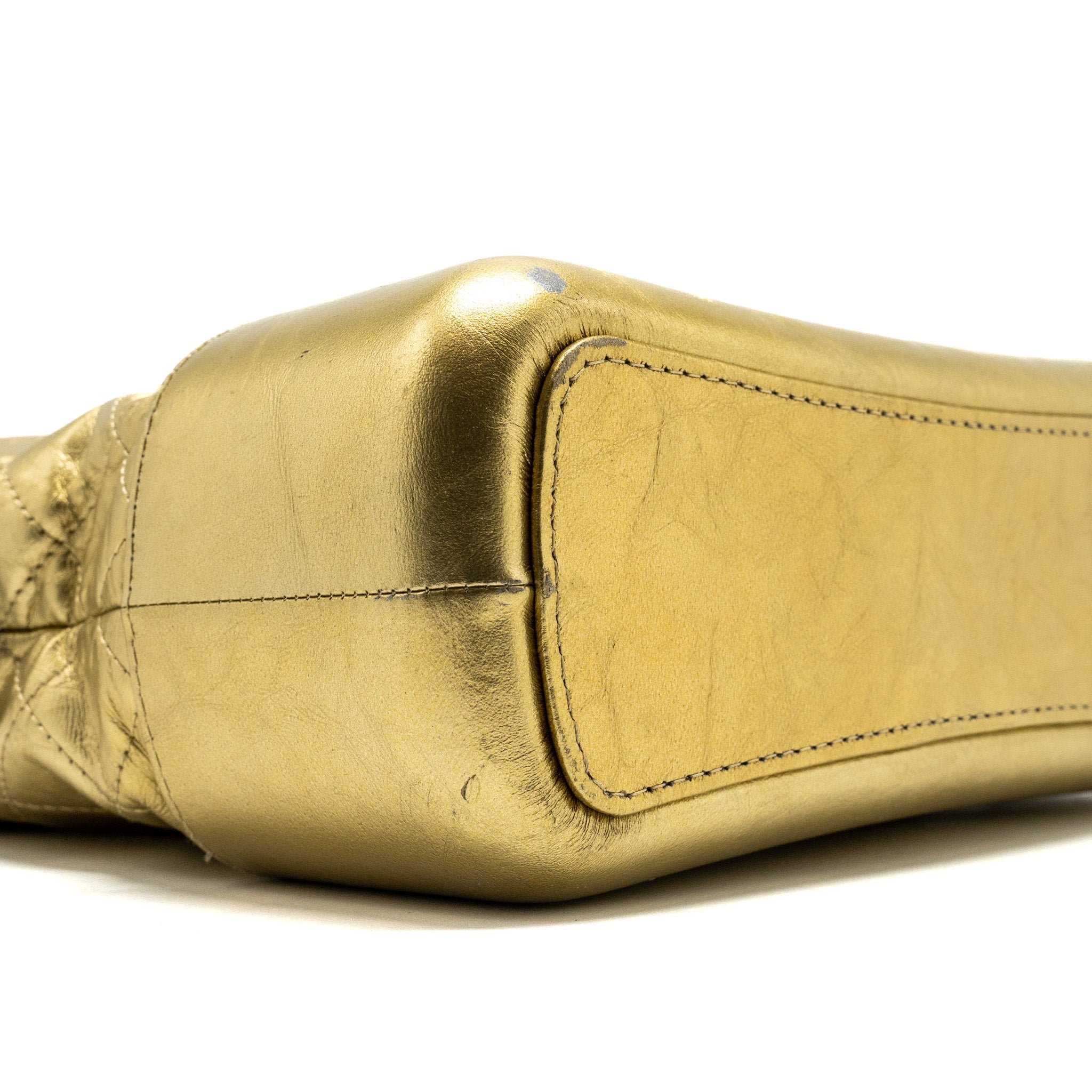 chanel-gabrielle-hobo-bag-calfskin-metallic-gold-multicolor-hardware