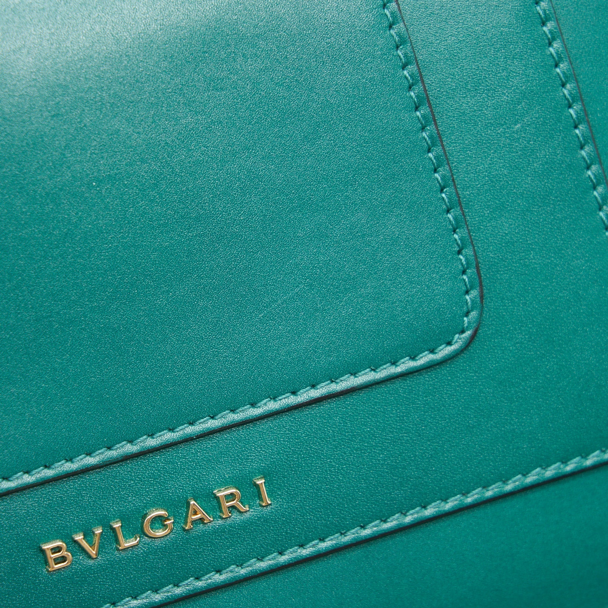bvlgari-serpenti-forever-chain-wallet