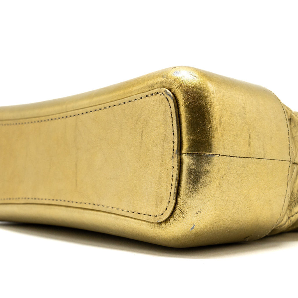 chanel-gabrielle-hobo-bag-calfskin-metallic-gold-multicolor-hardware