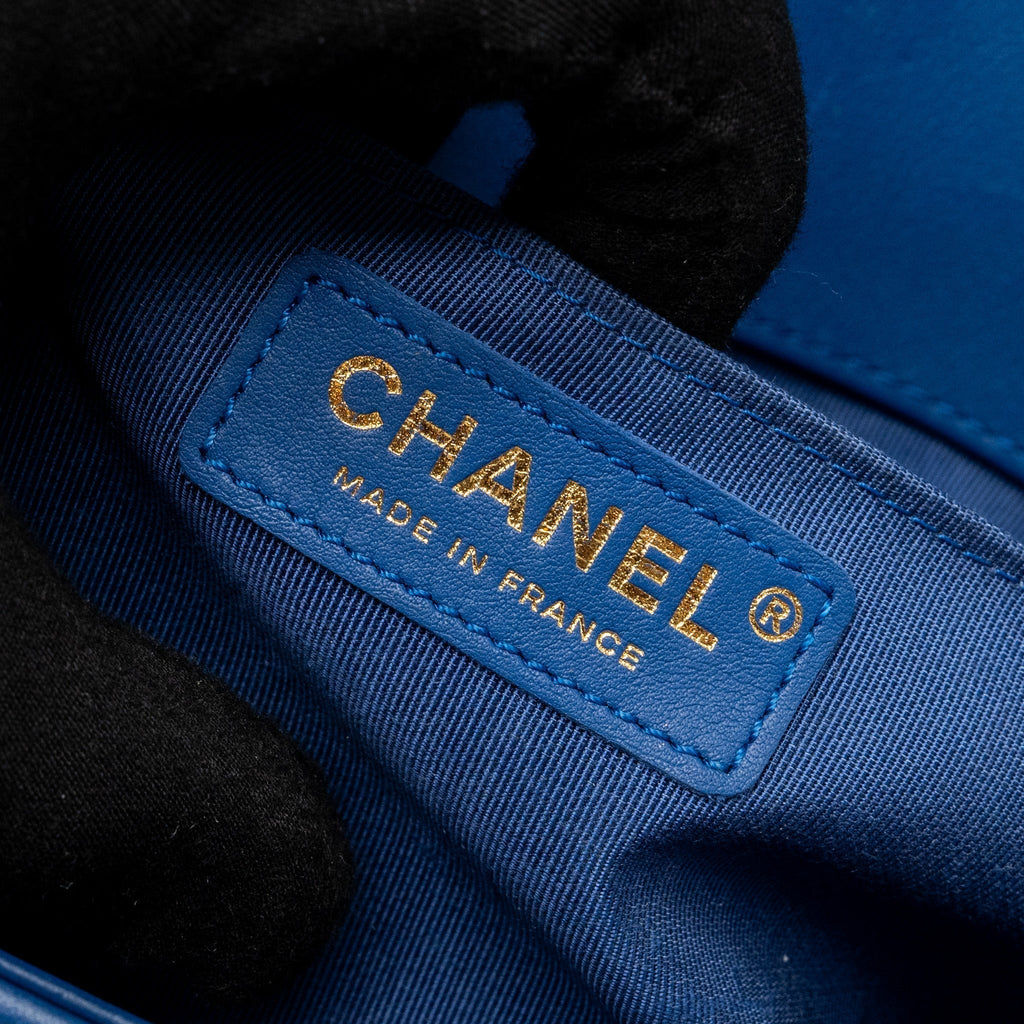 chanel-medium-boy-bag-calfskin-blue-ghw-2