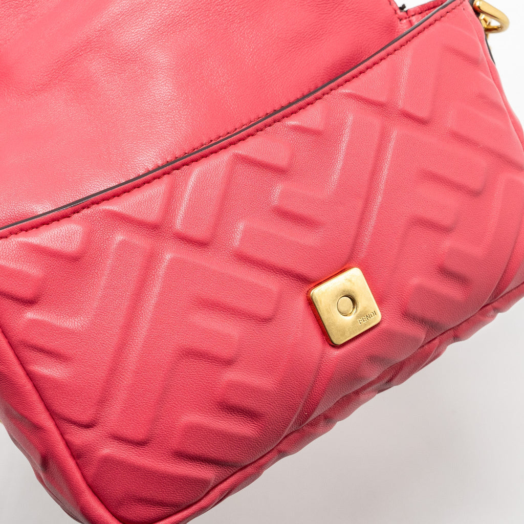 fendi-mini-baguette-bag-nappa-lambskin-pink-ghw