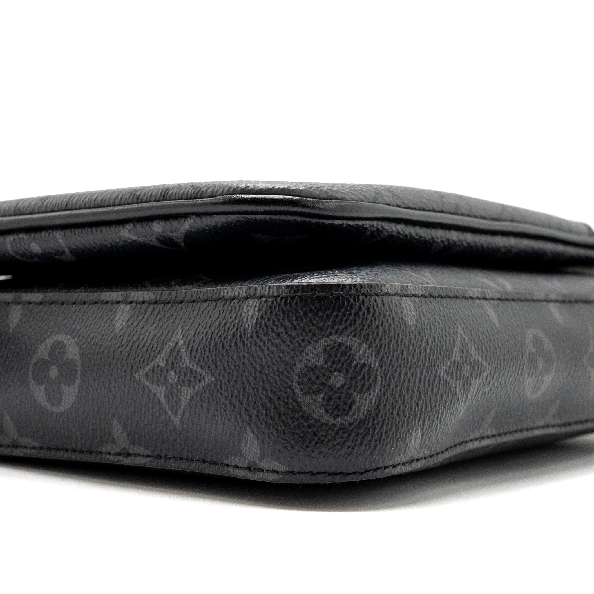 louis-vuitton-trio-messenger-bag-monogram-eclipse-shw-1