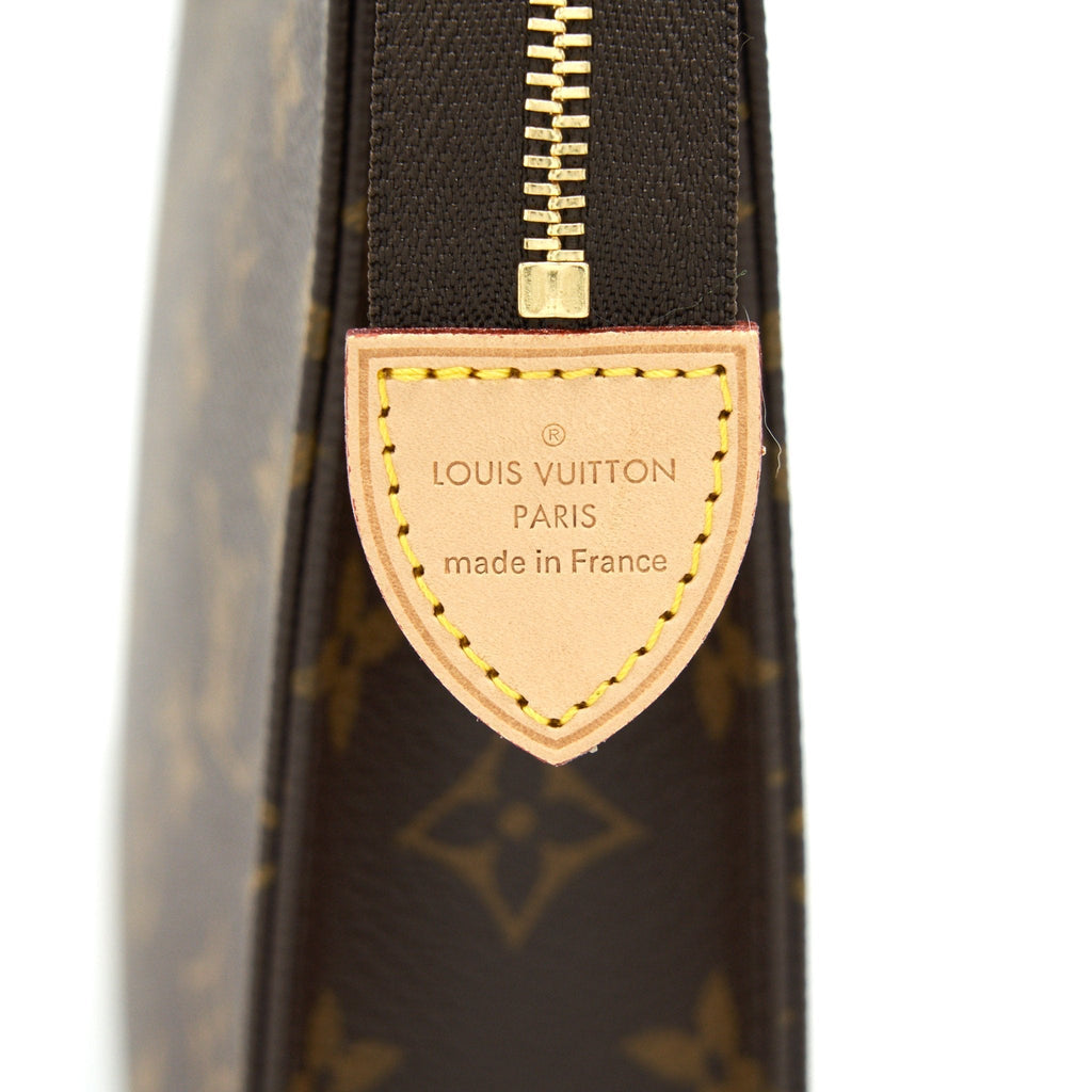 louis-vuitton-toiletry-pockette-26cm-monogram-canvas