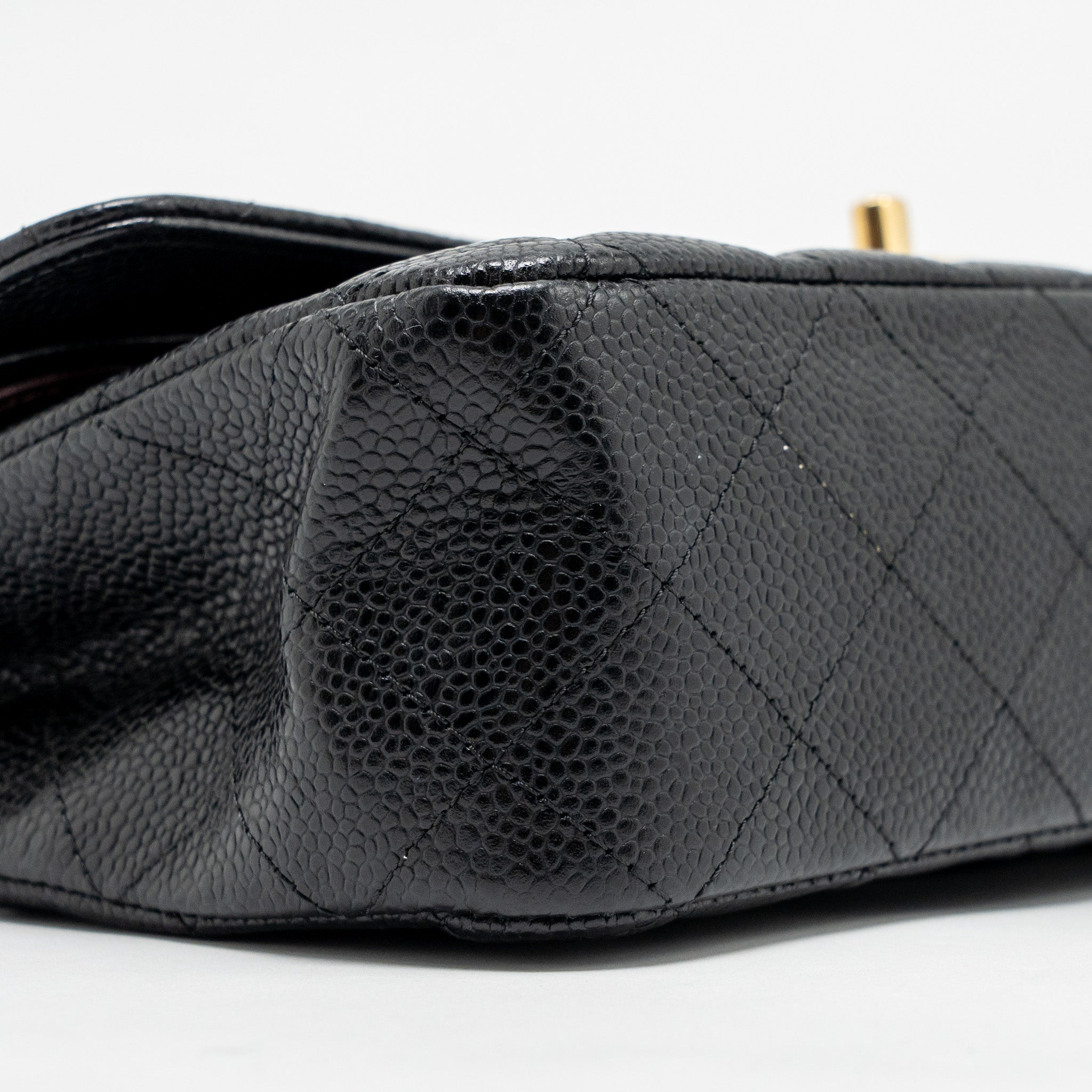 chanel-medium-classic-double-flap-bag-caviar-black-ghw-28