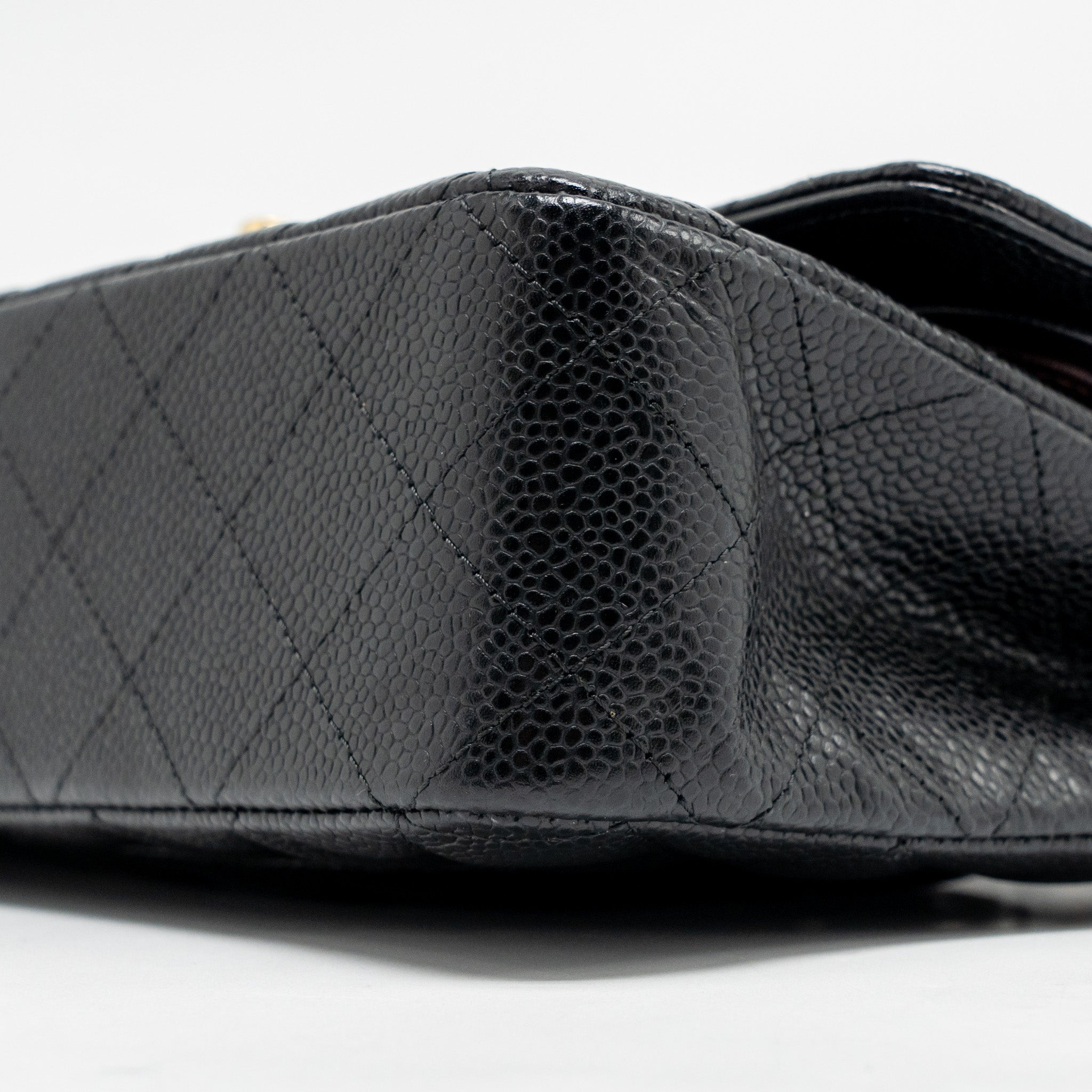 chanel-medium-classic-double-flap-bag-caviar-black-ghw-28