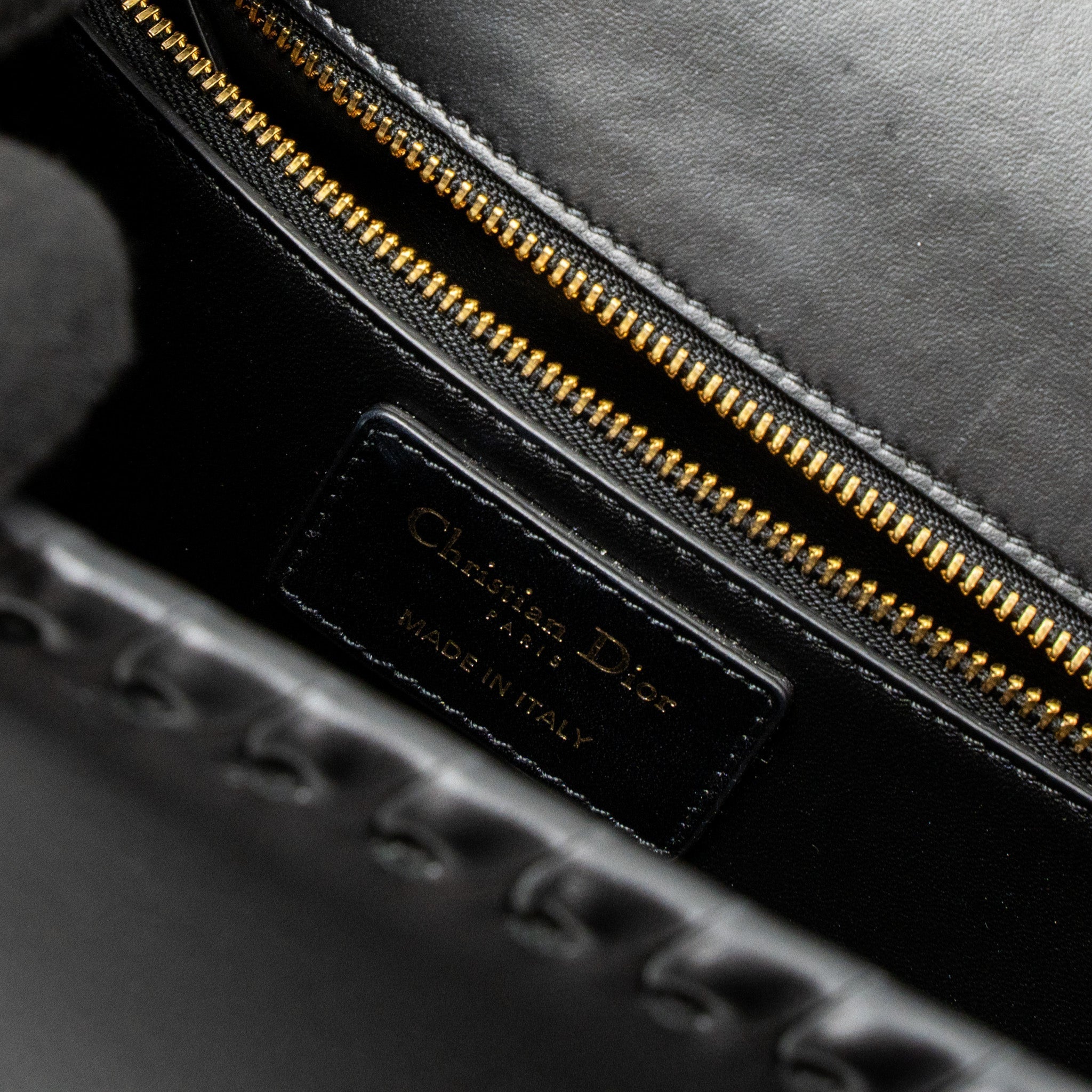 dior-30-montaigne-flap-bag-black-ghw