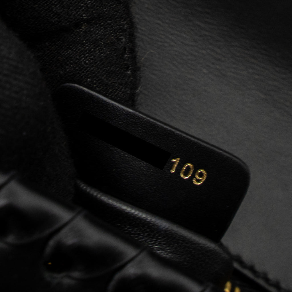 dior-30-montaigne-flap-bag-black-ghw