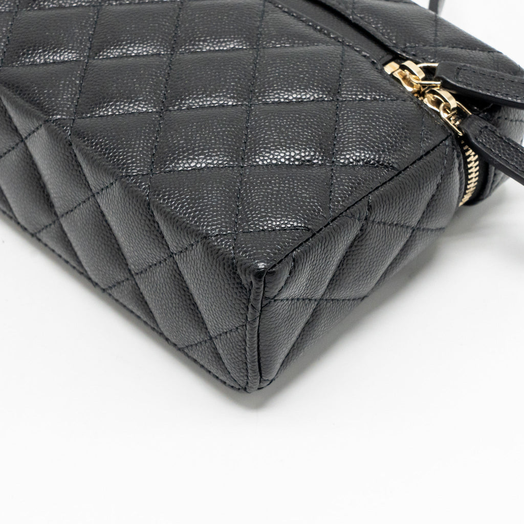 chanel-25p-cc-top-handle-vanity-with-chain-caviar-black-lghw-microchip