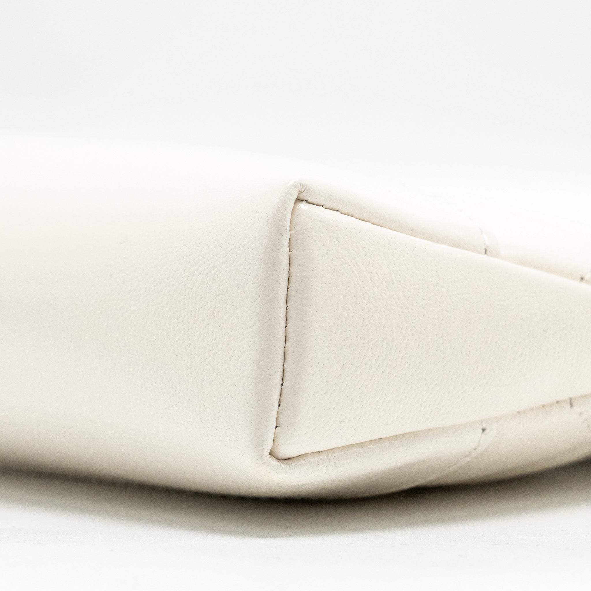 chanel-mini-31-clutch-with-chain-shiny-calfskin-white-lghw-microchip