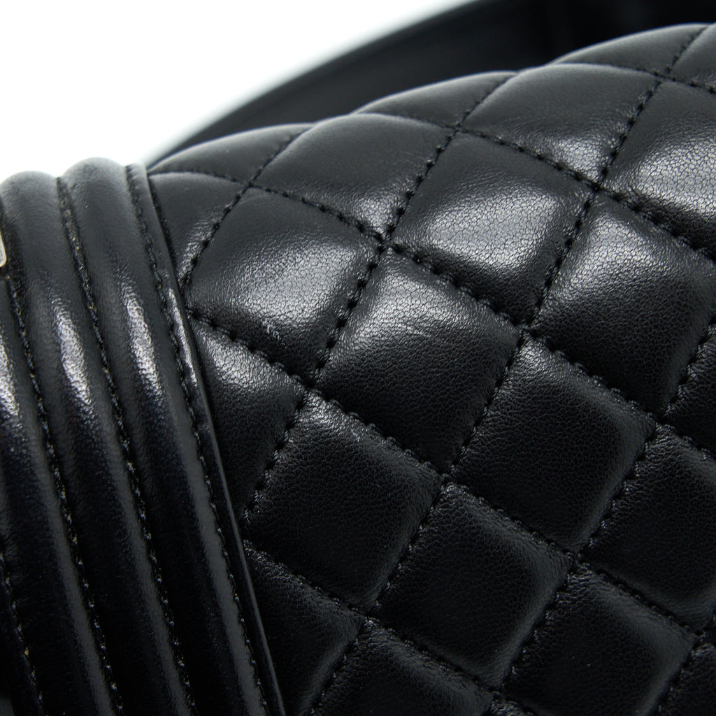 chanel-medium-boy-bag-lambskin-black-ruthenium-shw-1