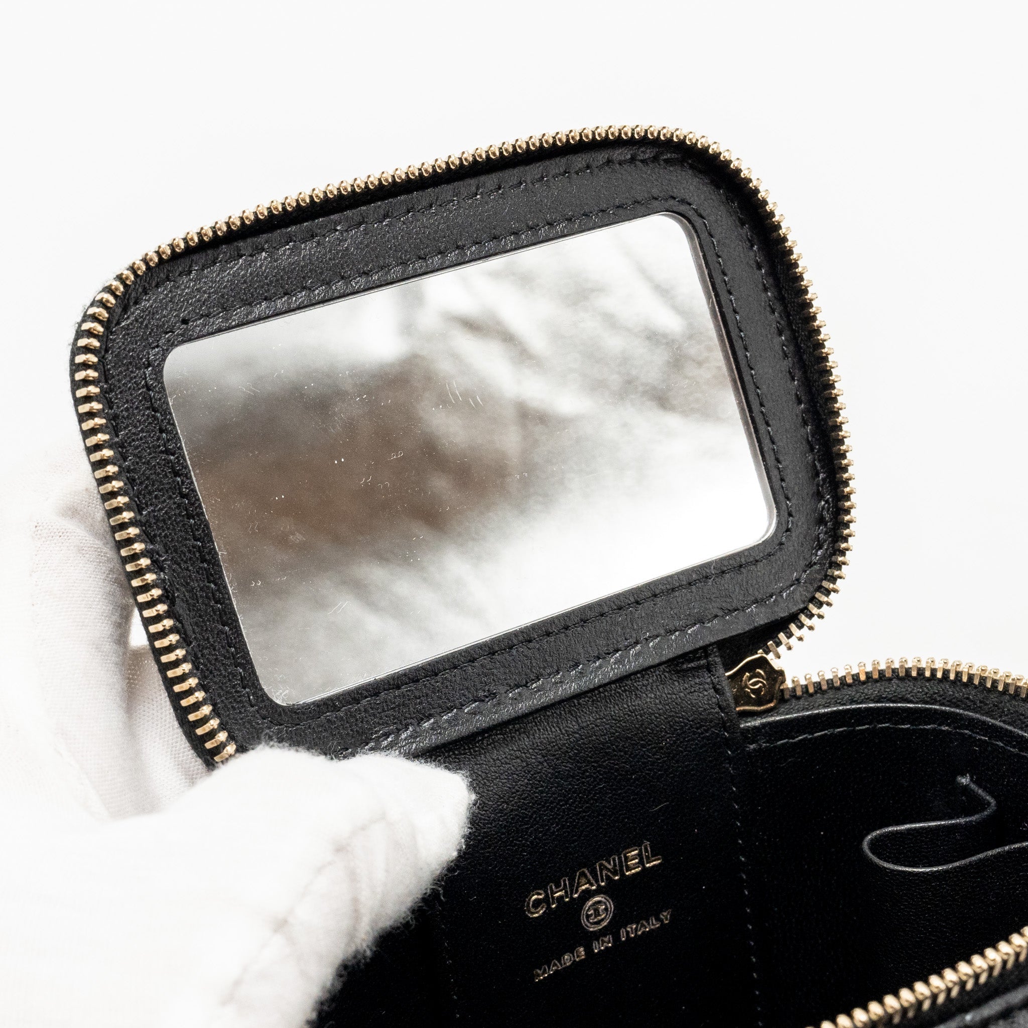 chanel-top-handle-mini-vanity-with-chain-lambskin-black-lghw-microchip-1