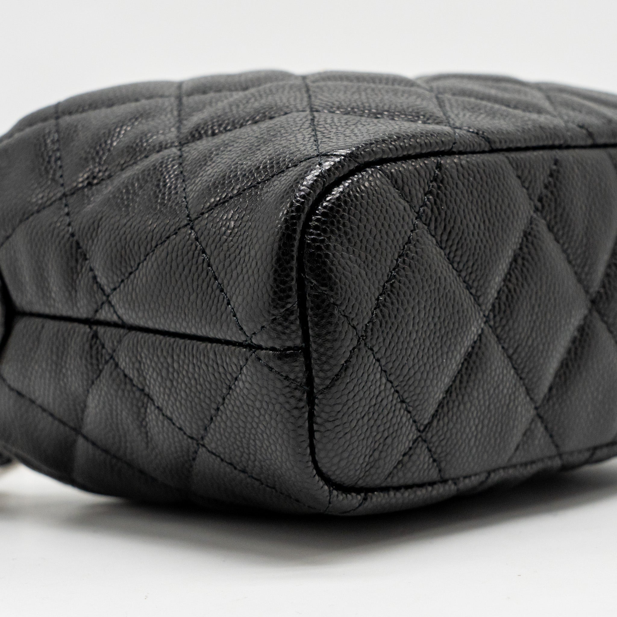 chanel-bag-black-3