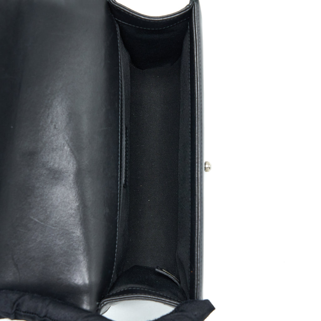 chanel-medium-boy-bag-lambskin-black-ruthenium-shw-1