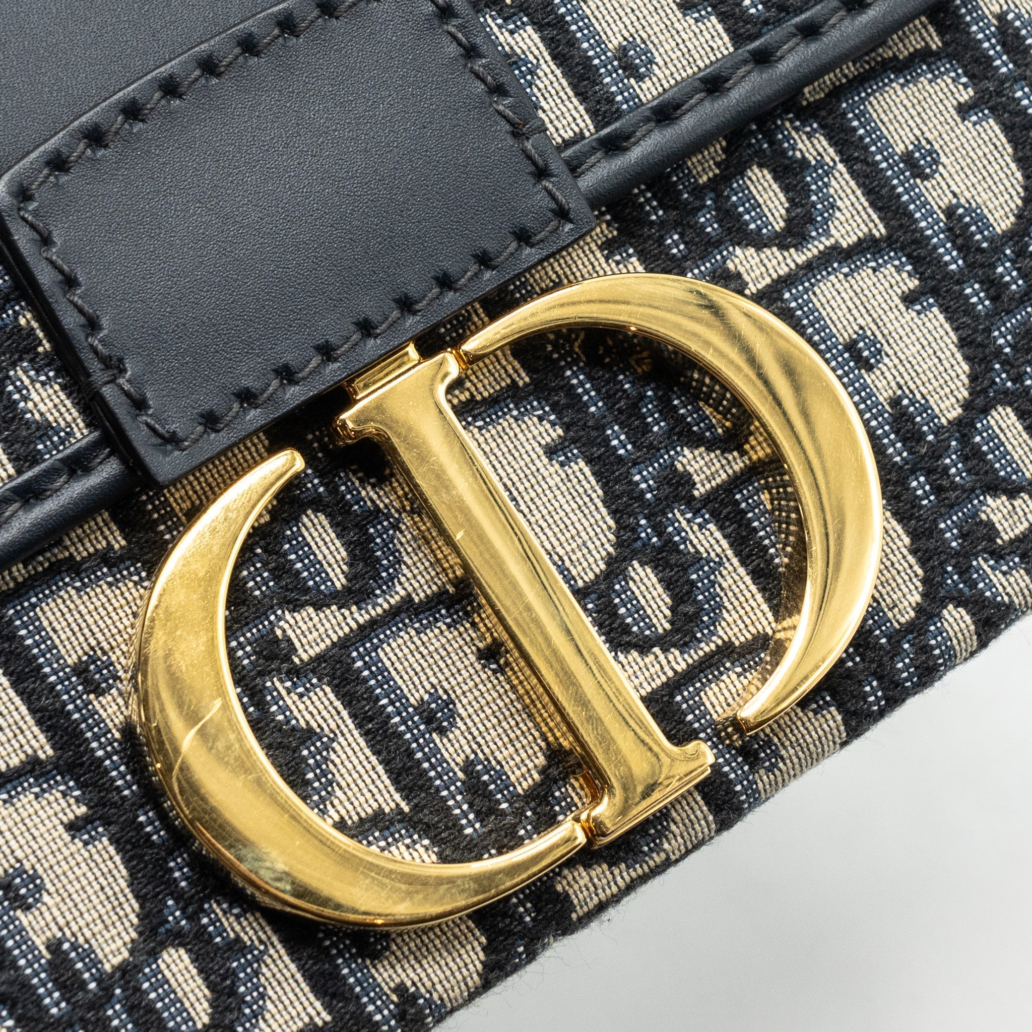 dior-mini-30-montaigne-box-bag-canvas-calfskin-leather-blue-oblique-jacquard-ghw