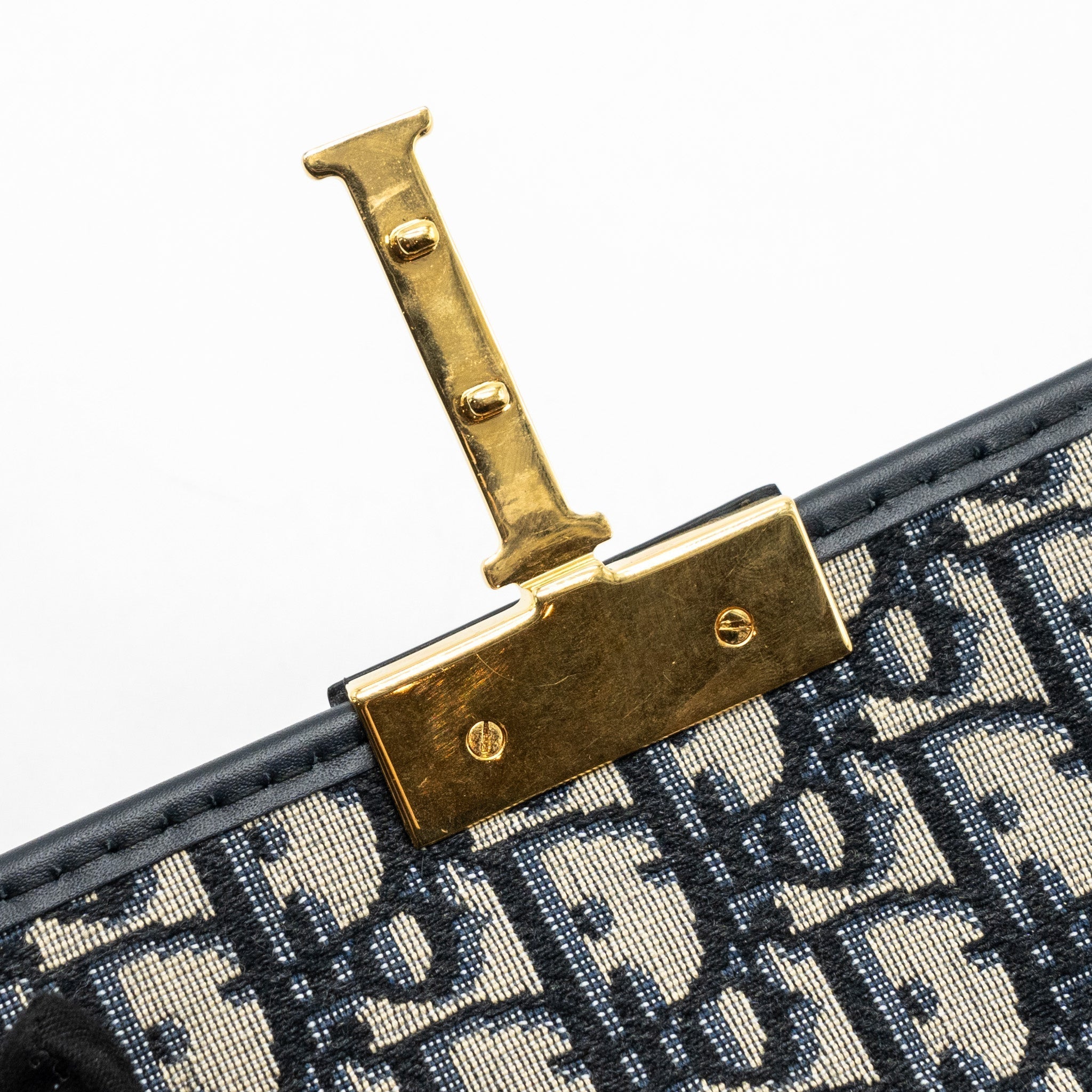 dior-mini-30-montaigne-box-bag-canvas-calfskin-leather-blue-oblique-jacquard-ghw