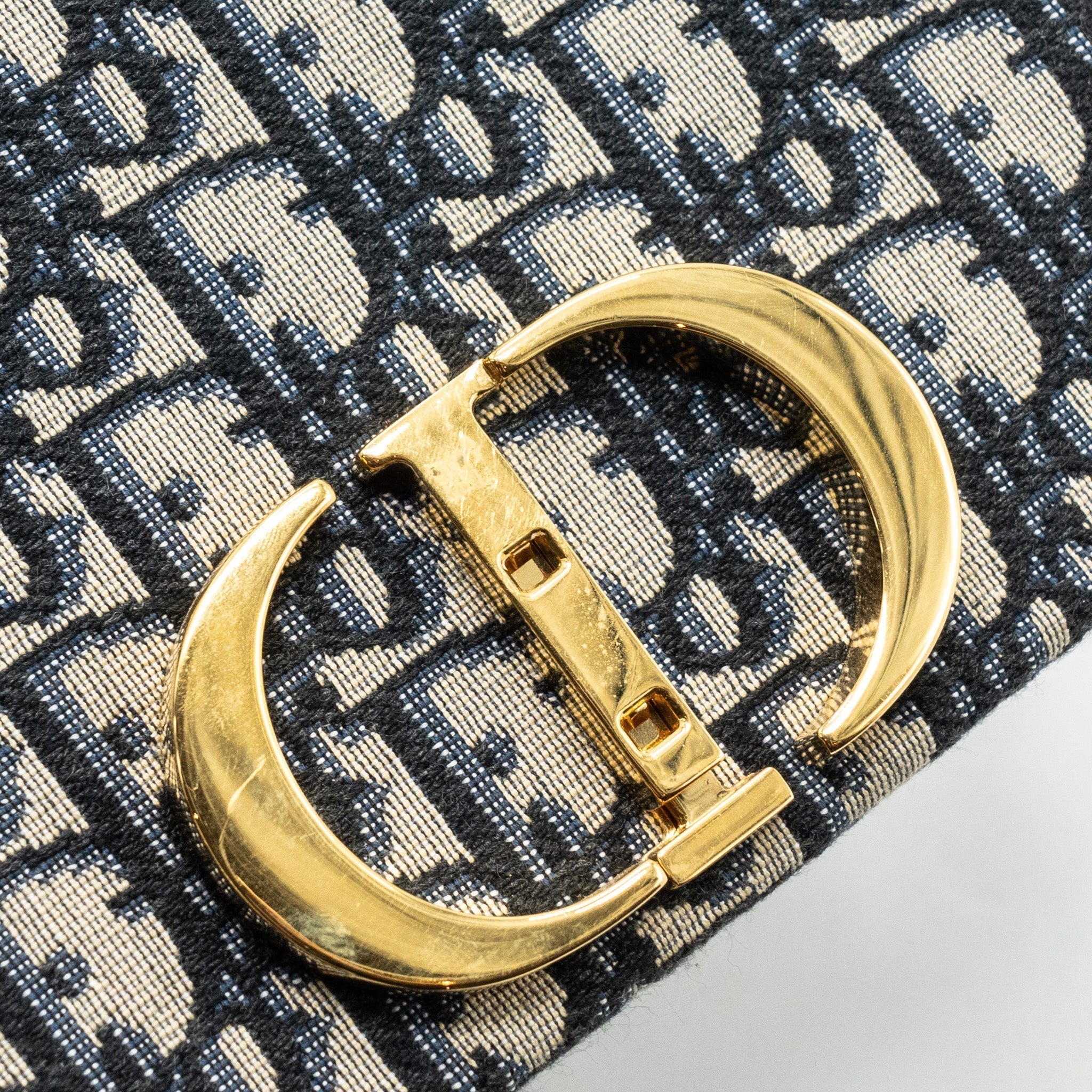 dior-mini-30-montaigne-box-bag-canvas-calfskin-leather-blue-oblique-jacquard-ghw