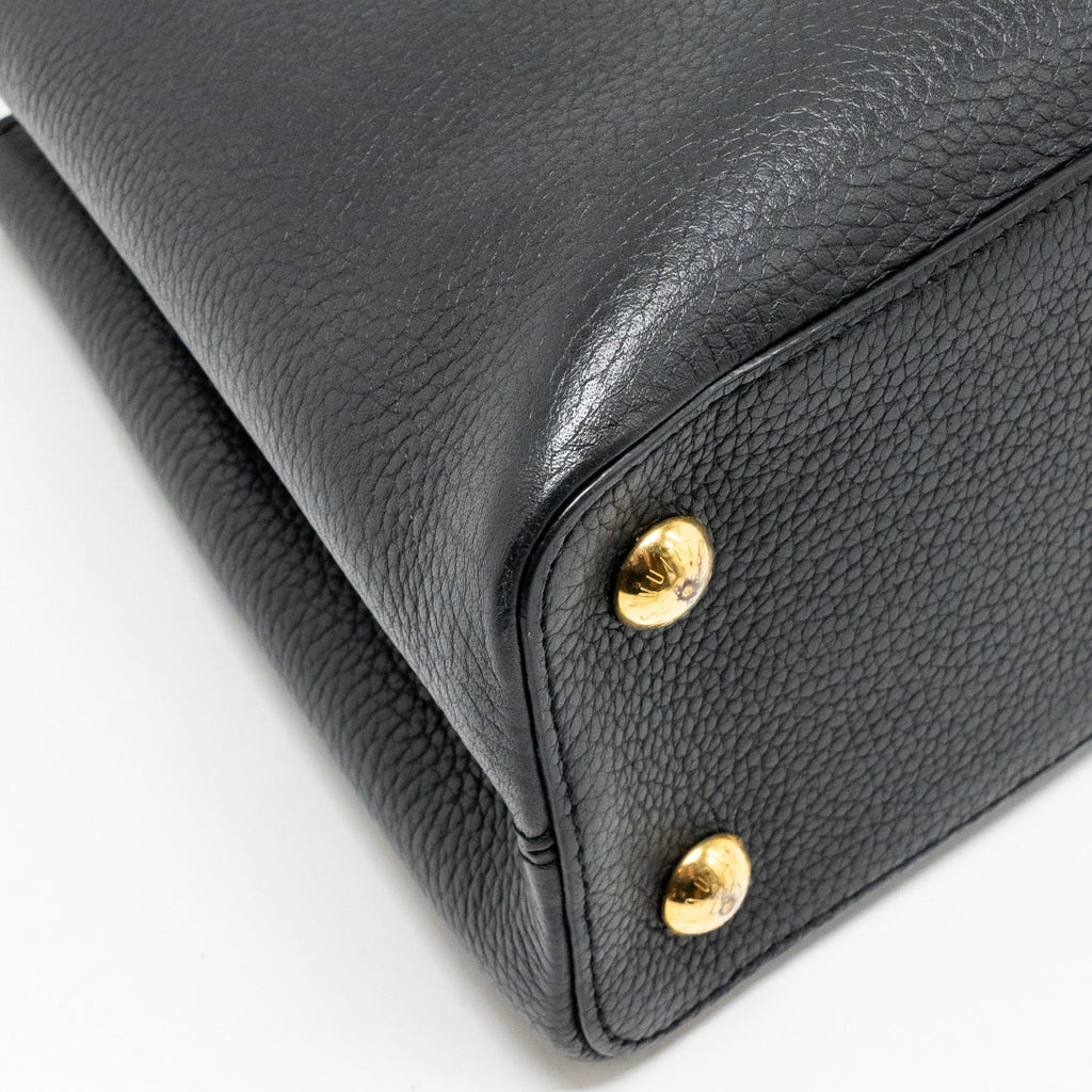louis-vuitton-capucines-mm-calfskin-black-ghw