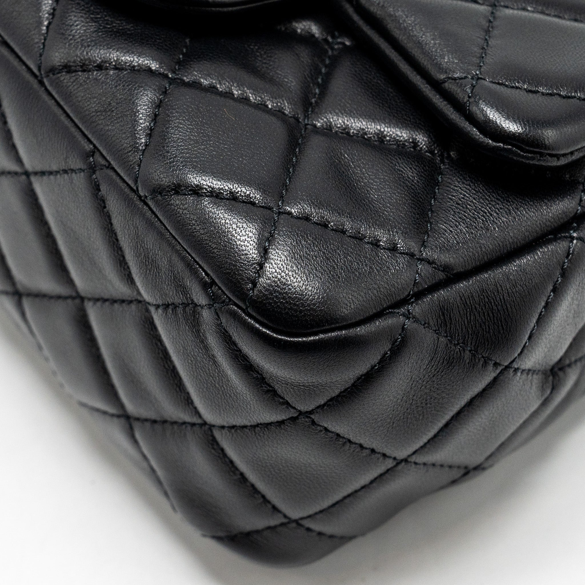 chanel-pearl-crush-mini-square-flap-bag-lambskin-black-ghwmicrochip-1