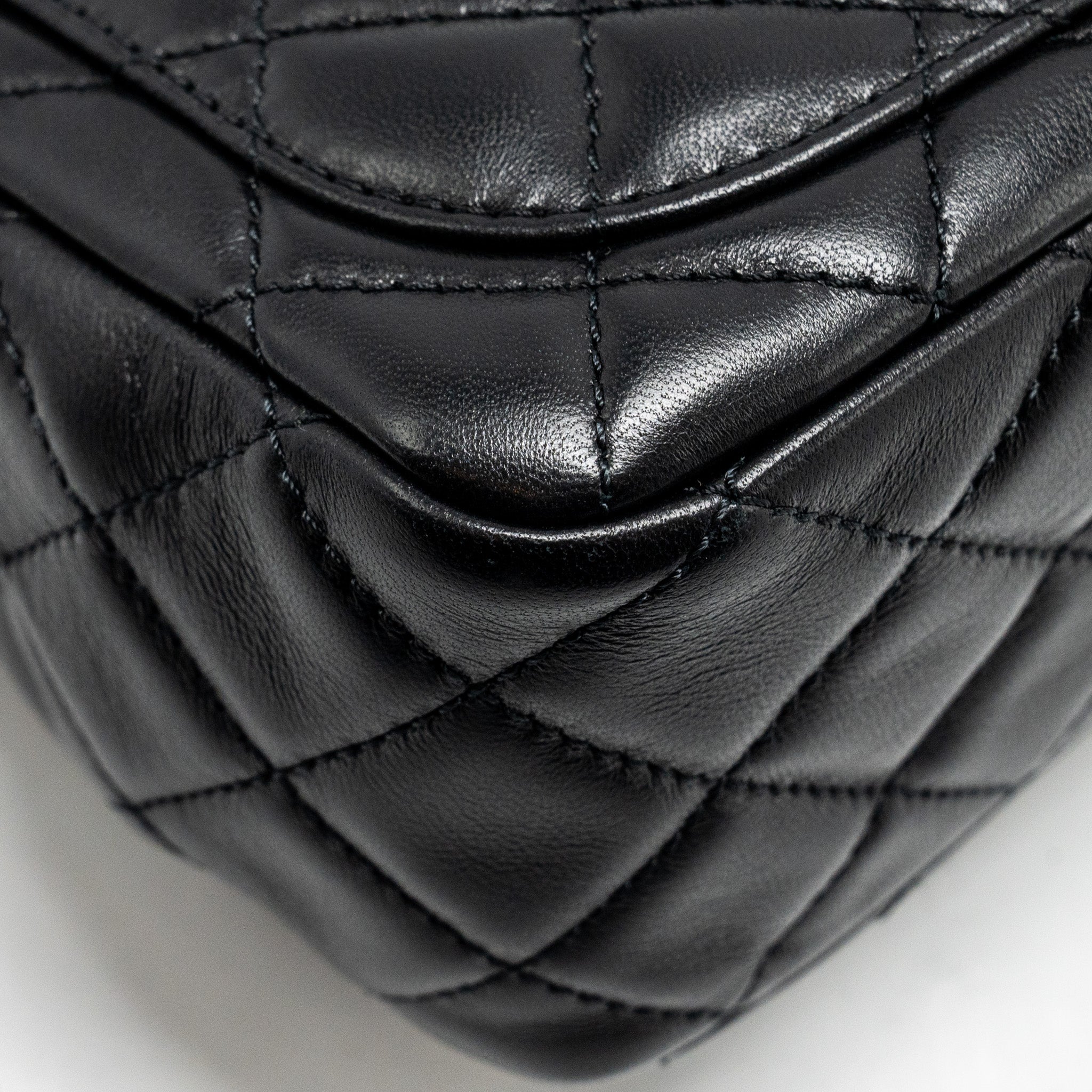 chanel-pearl-crush-mini-square-flap-bag-lambskin-black-ghwmicrochip-1