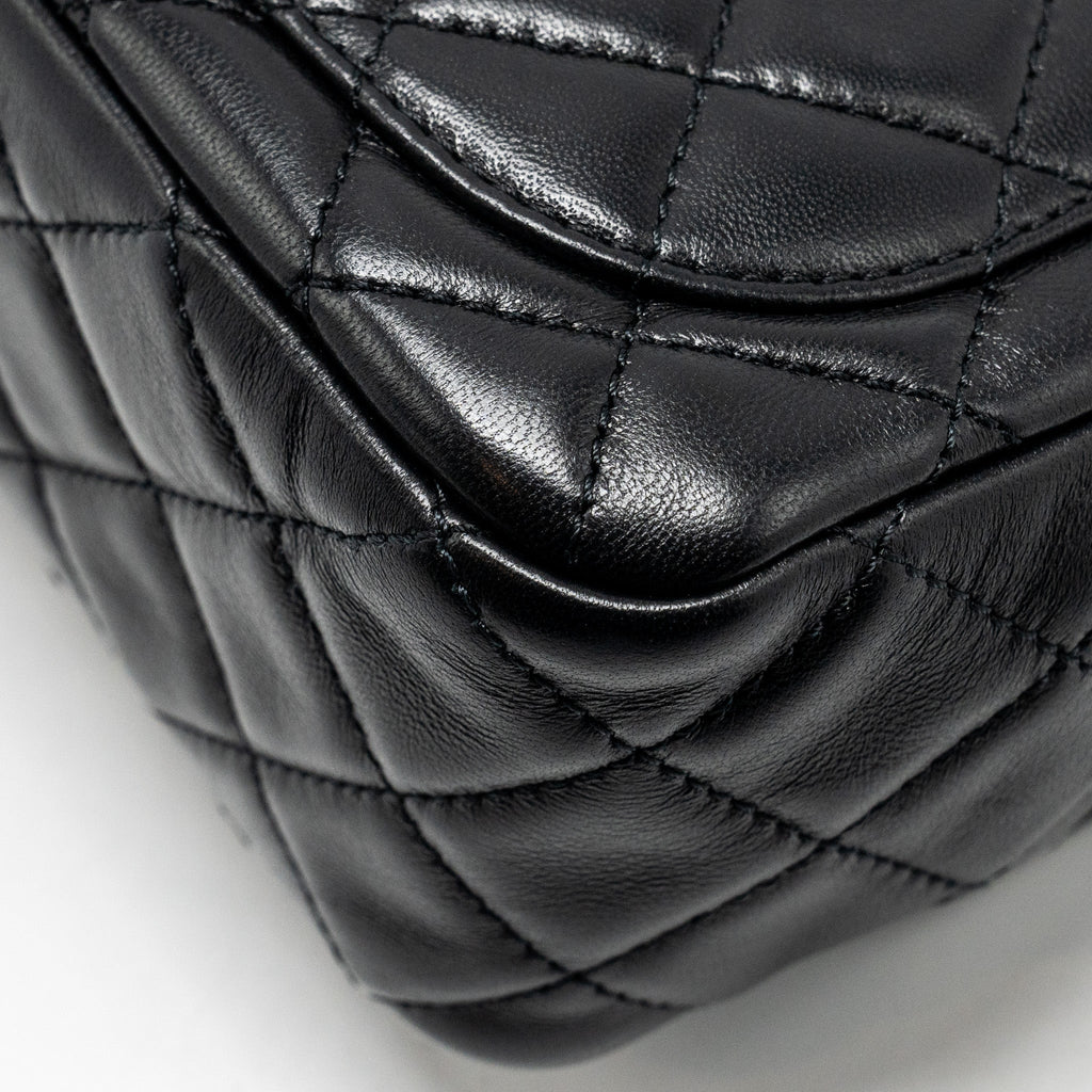 chanel-pearl-crush-mini-square-flap-bag-lambskin-black-ghwmicrochip-1