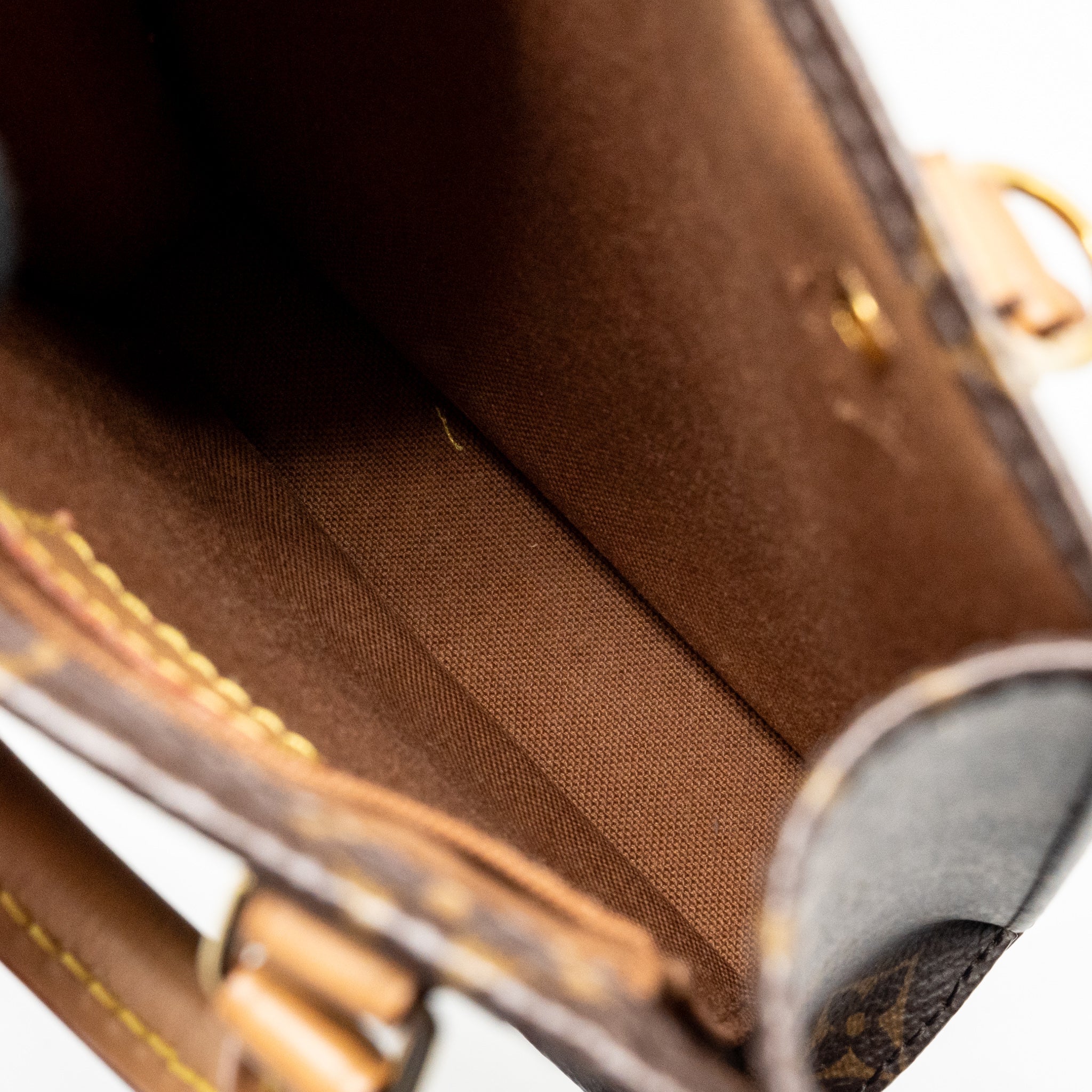 louis-vuitton-petit-sac-plat-monogram-canvas-ghw-19