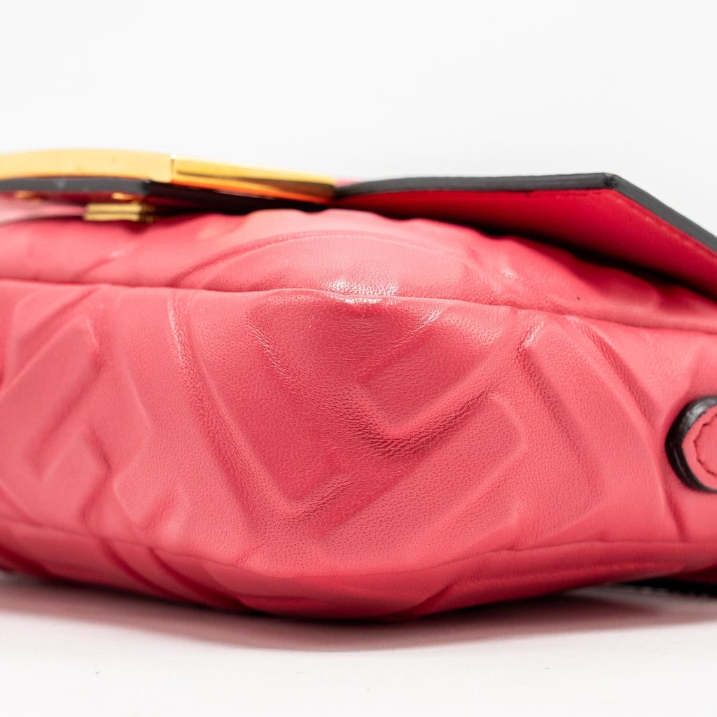 fendi-mini-baguette-bag-nappa-lambskin-pink-ghw