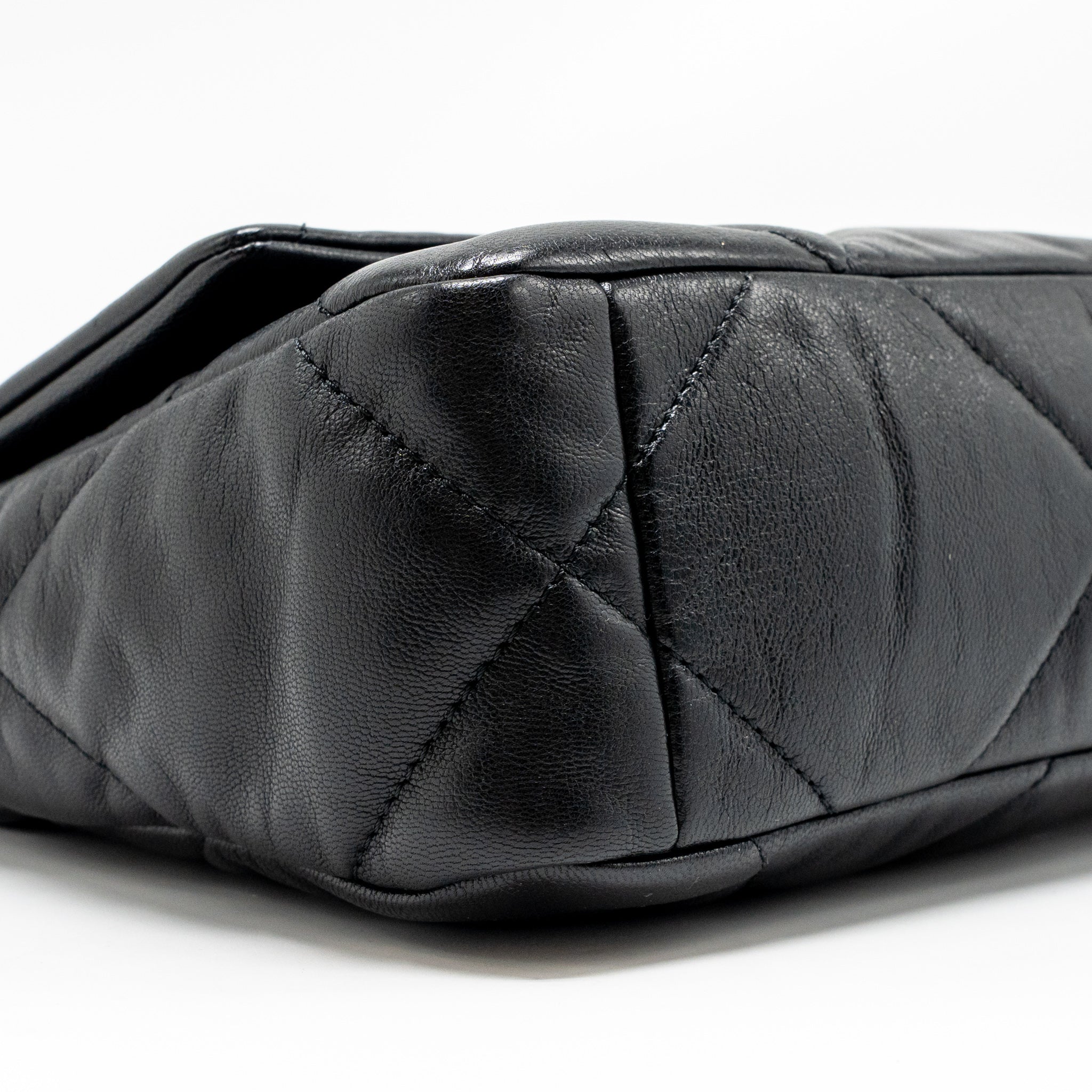 chanel-small-19-bag-goatskin-black-multicolour-hardware-3