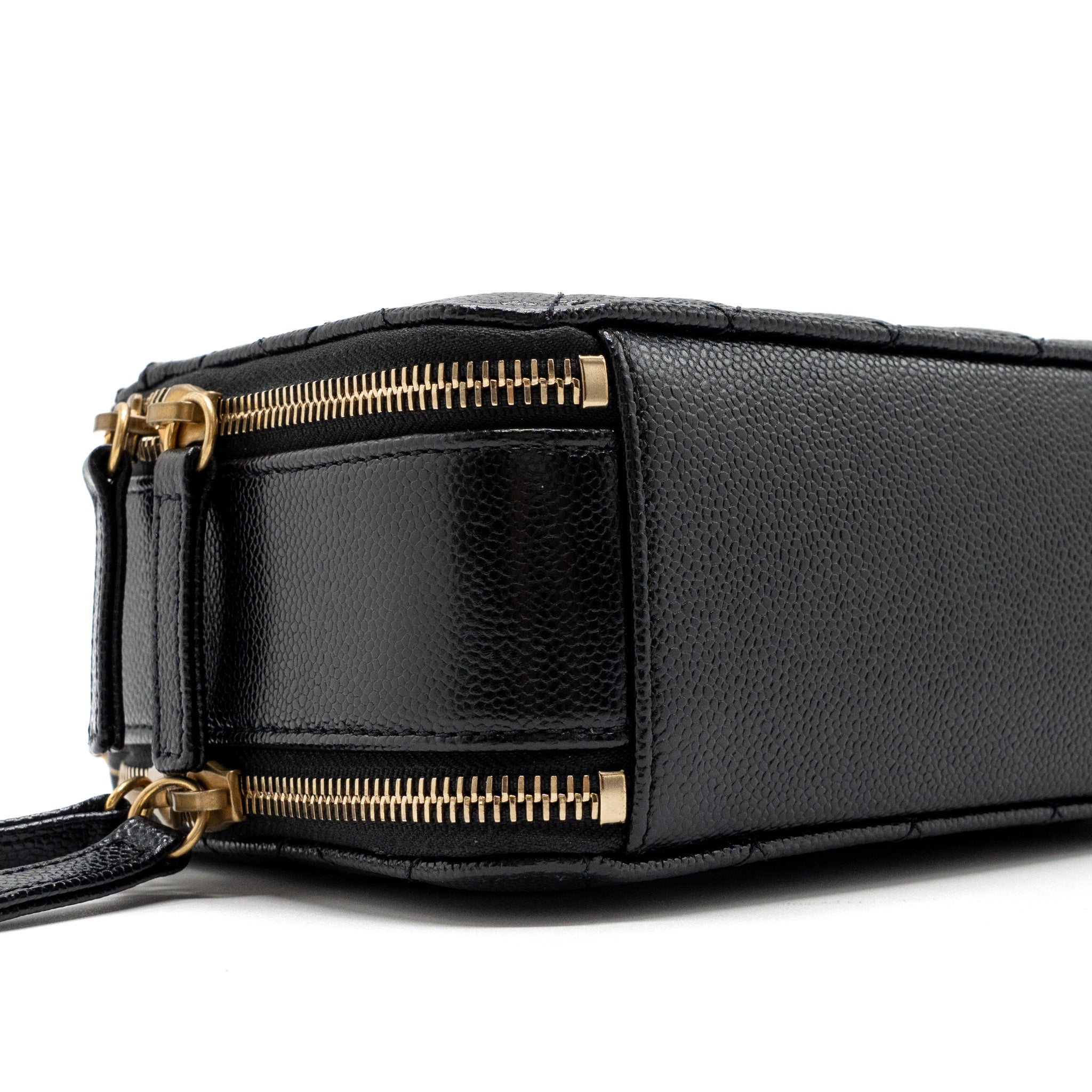 chanel-letter-top-handle-small-vanity-case-caviar-black-brushed-ghwmicrochip