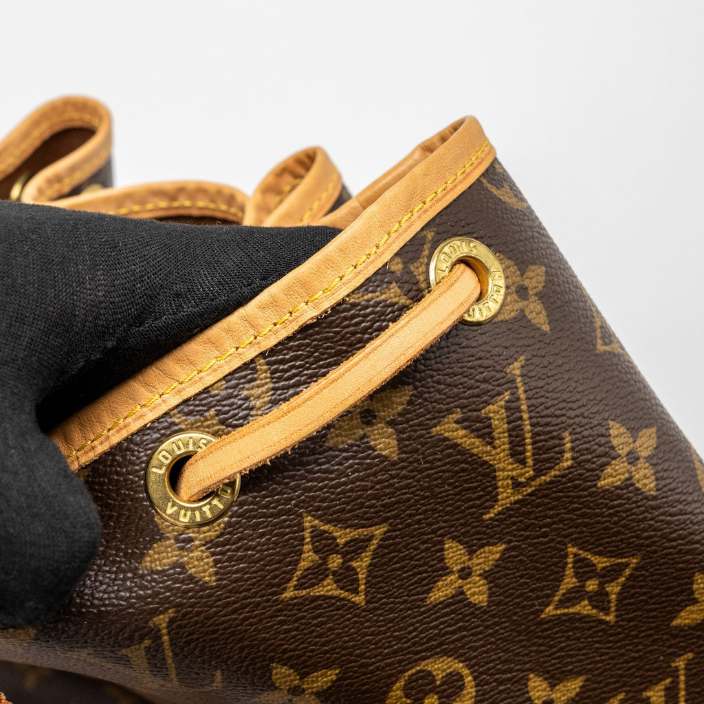 louis-vuitton-noe-bucket-bag-monogram-canvas-ghw