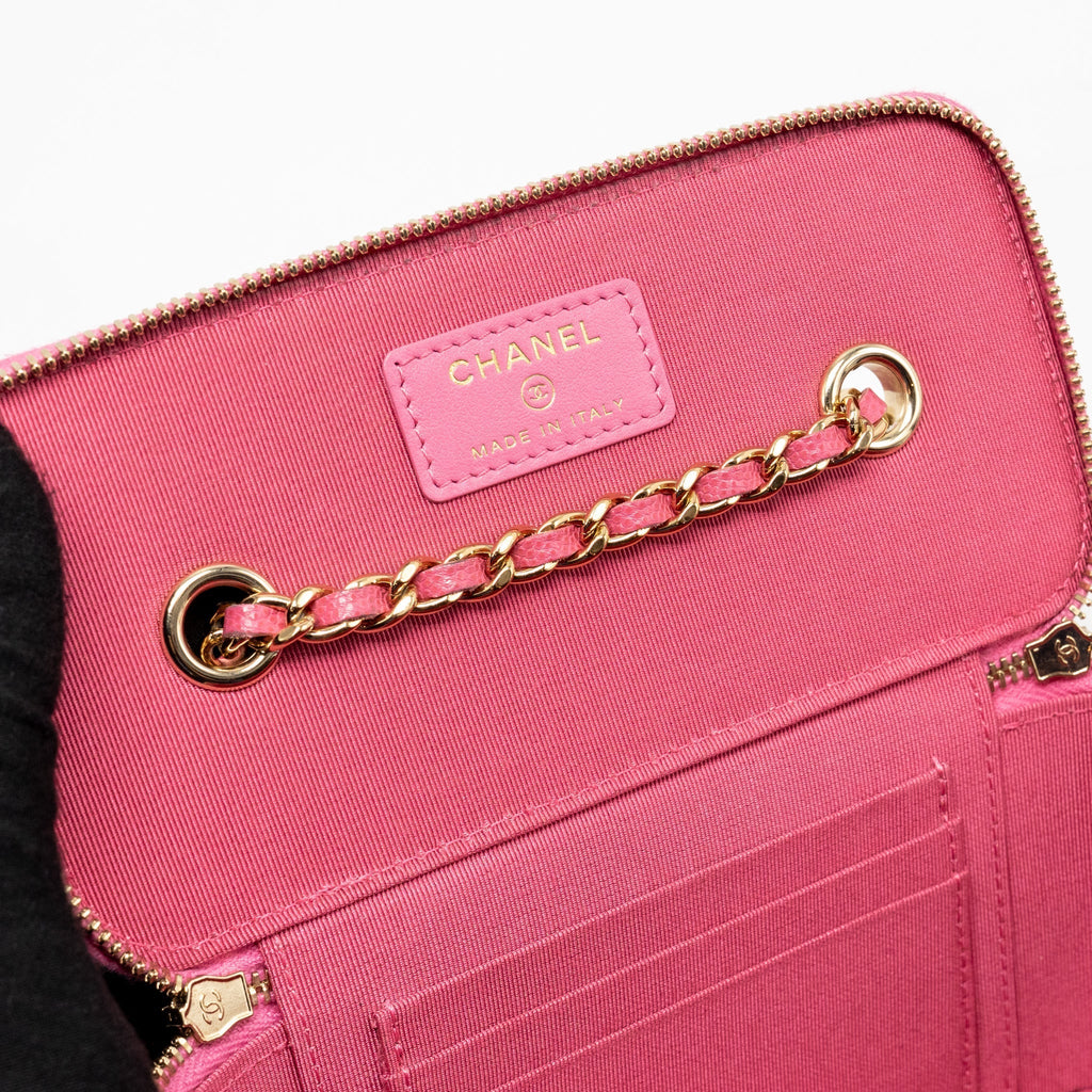 chanel-long-vanity-case-with-chain-caviar-hot-pink-lghw