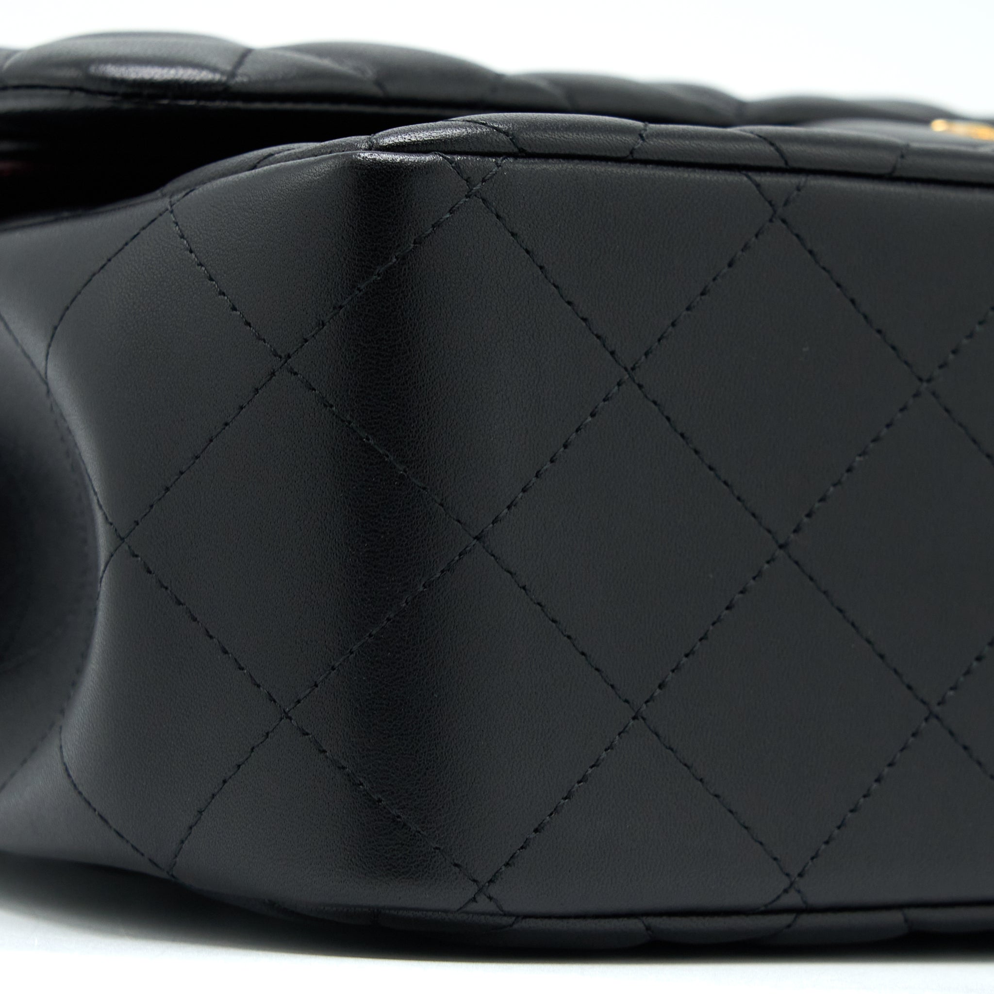 chanel-jumbo-classic-double-flap-bag-lambskin-black-ghw-1