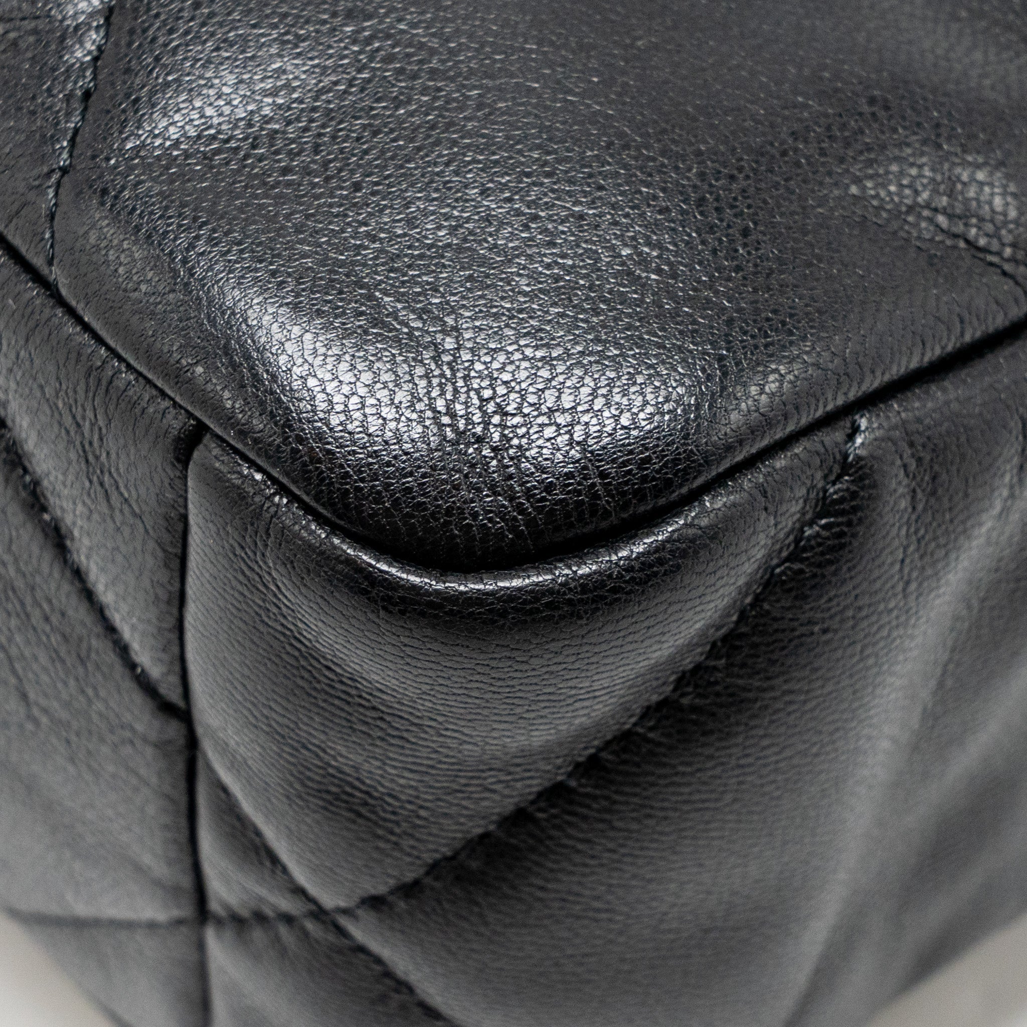 chanel-small-19-bag-goatskin-black-multicolour-hardware-3