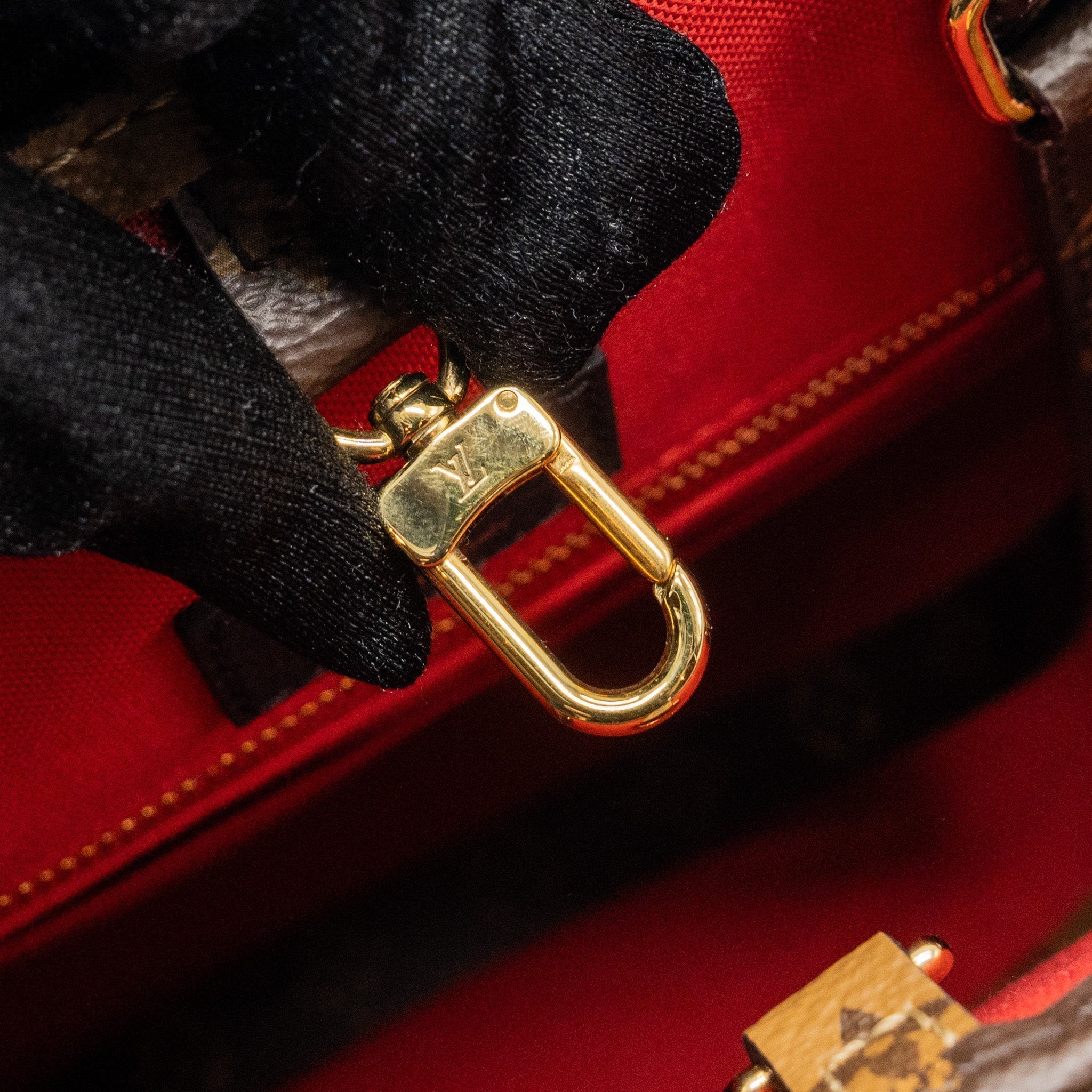 louis-vuitton-onthego-mm-monogram-canvas-ghw