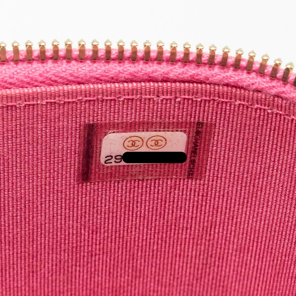 chanel-long-vanity-case-with-chain-caviar-hot-pink-lghw