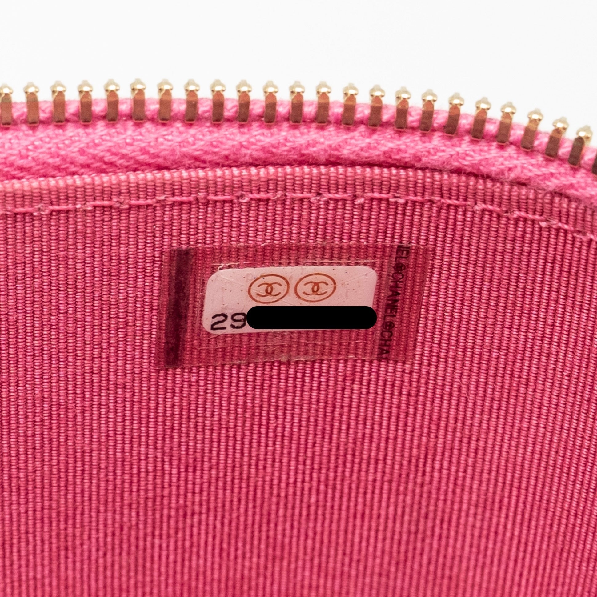 chanel-long-vanity-case-with-chain-caviar-hot-pink-lghw