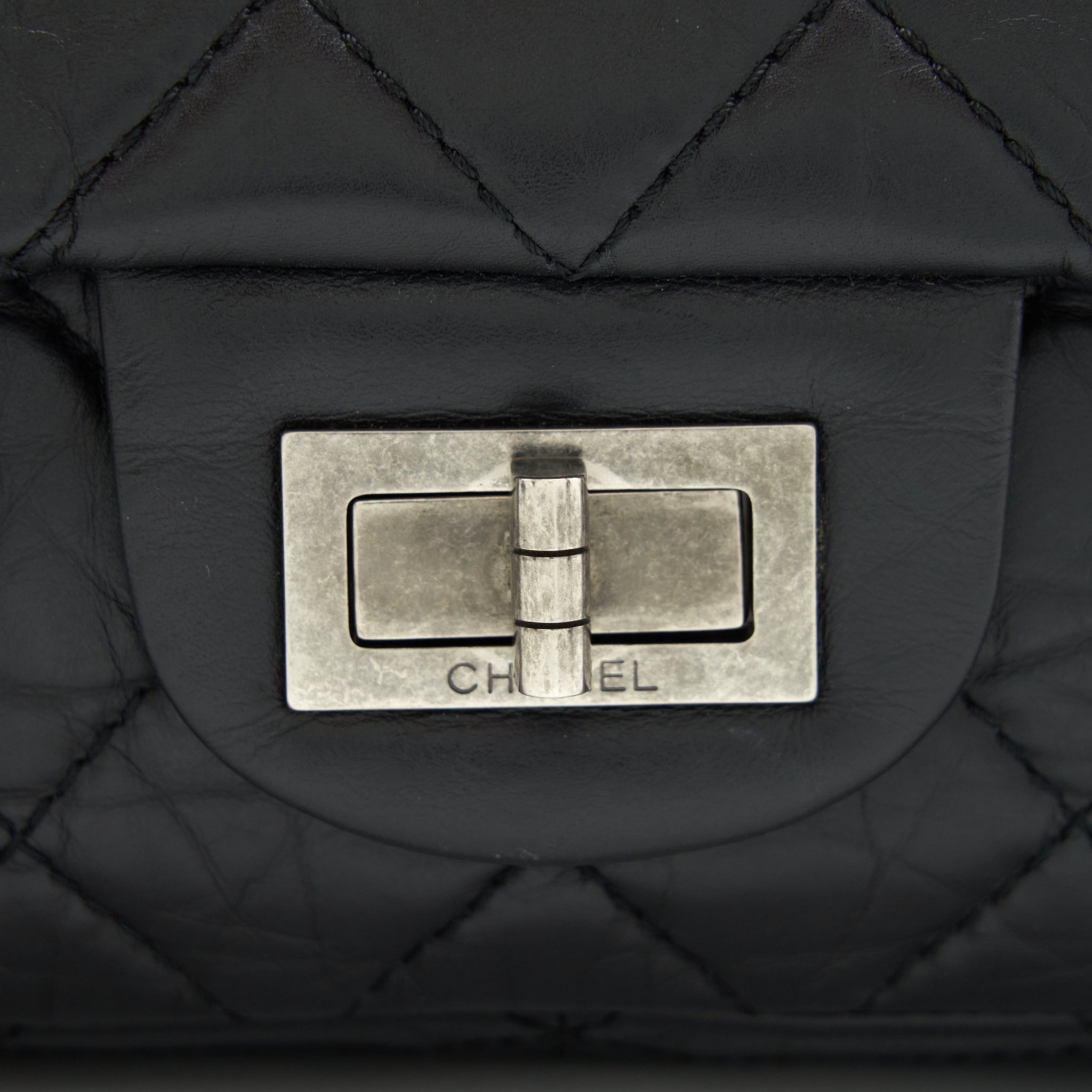 chanel-2-55-227-calfskin-black-ruthenium-hardware