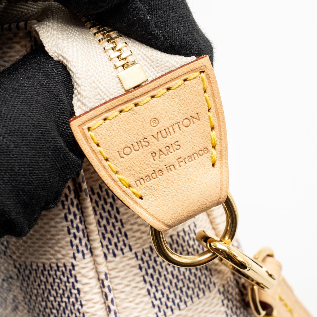 louis-vuitton-pochette-accessories-damier-azur-canvas-ghw