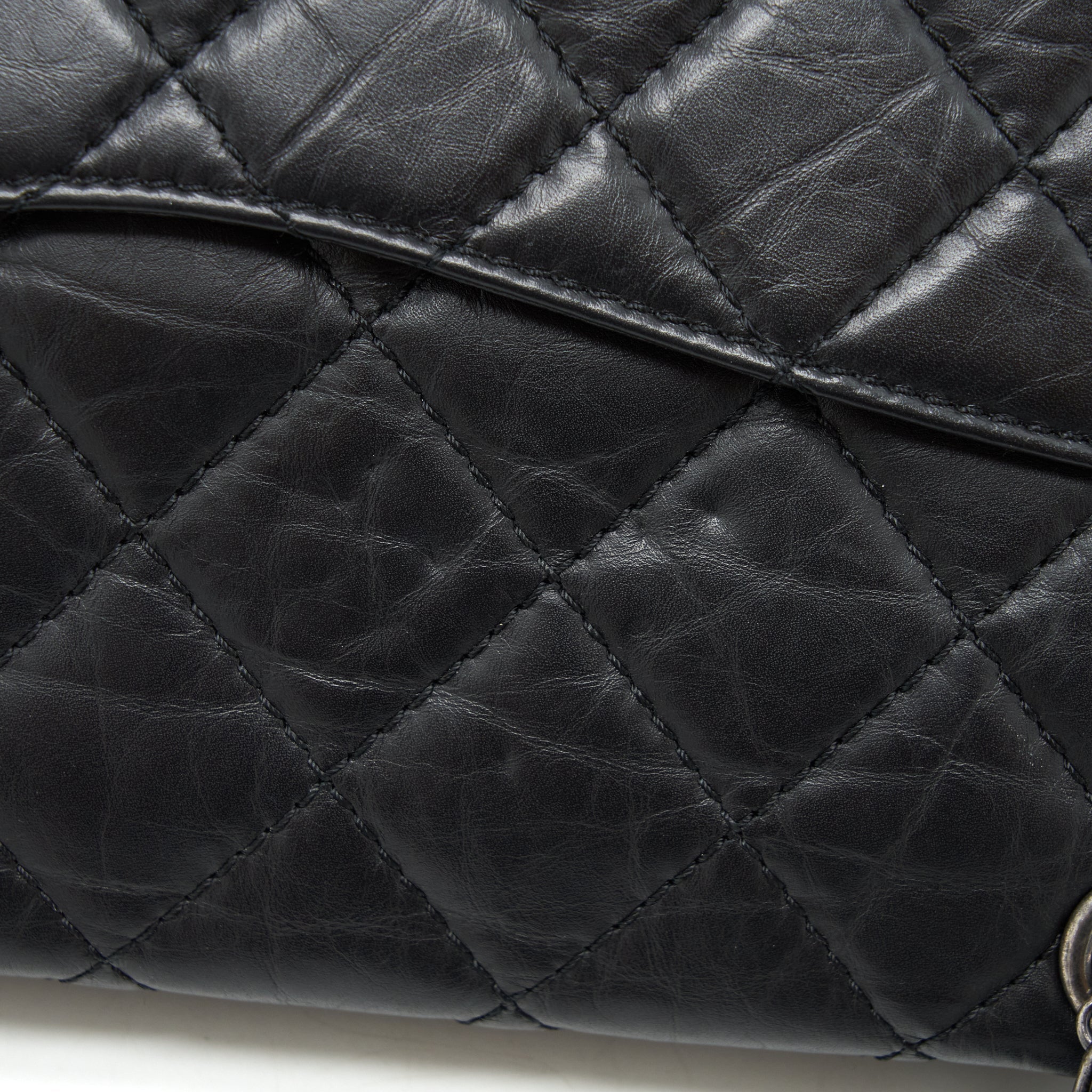 chanel-2-55-227-calfskin-black-ruthenium-hardware