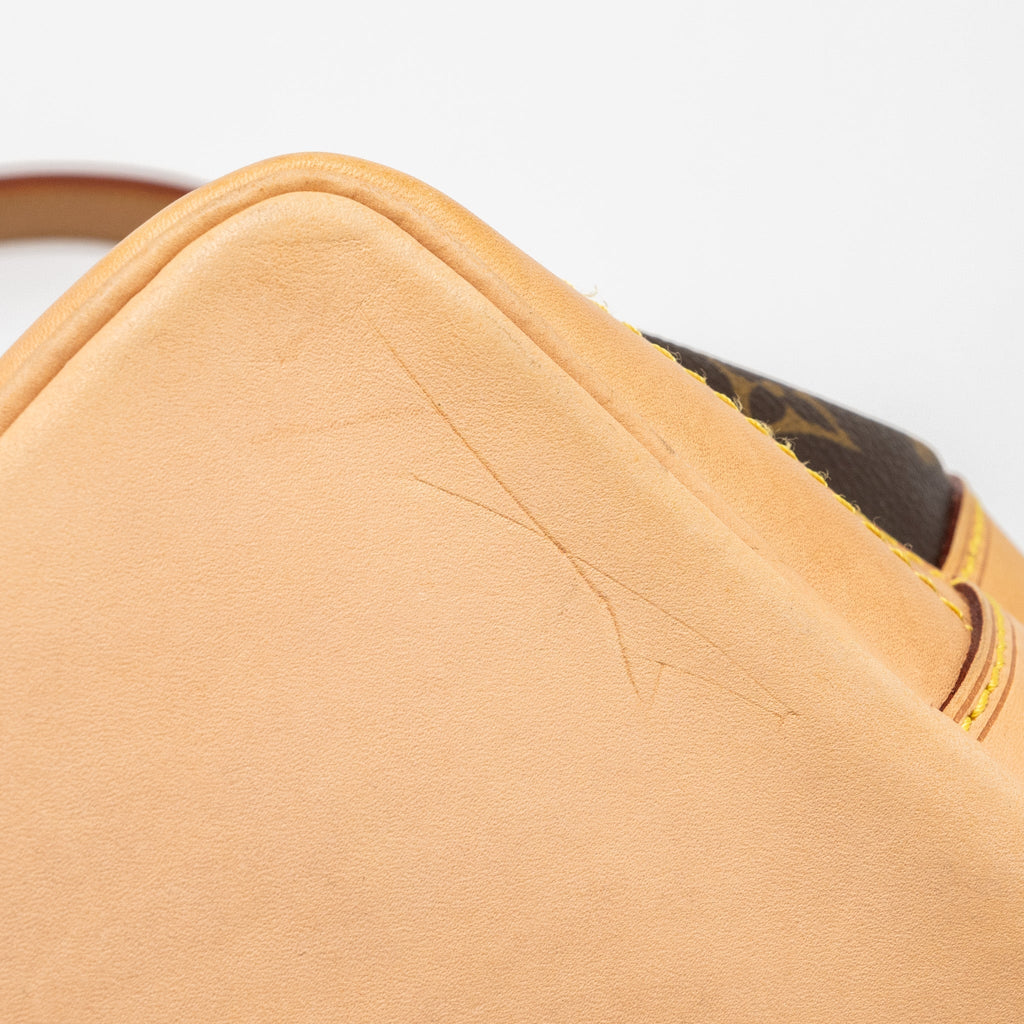 louis-vuitton-noe-bucket-bag-monogram-canvas-ghw