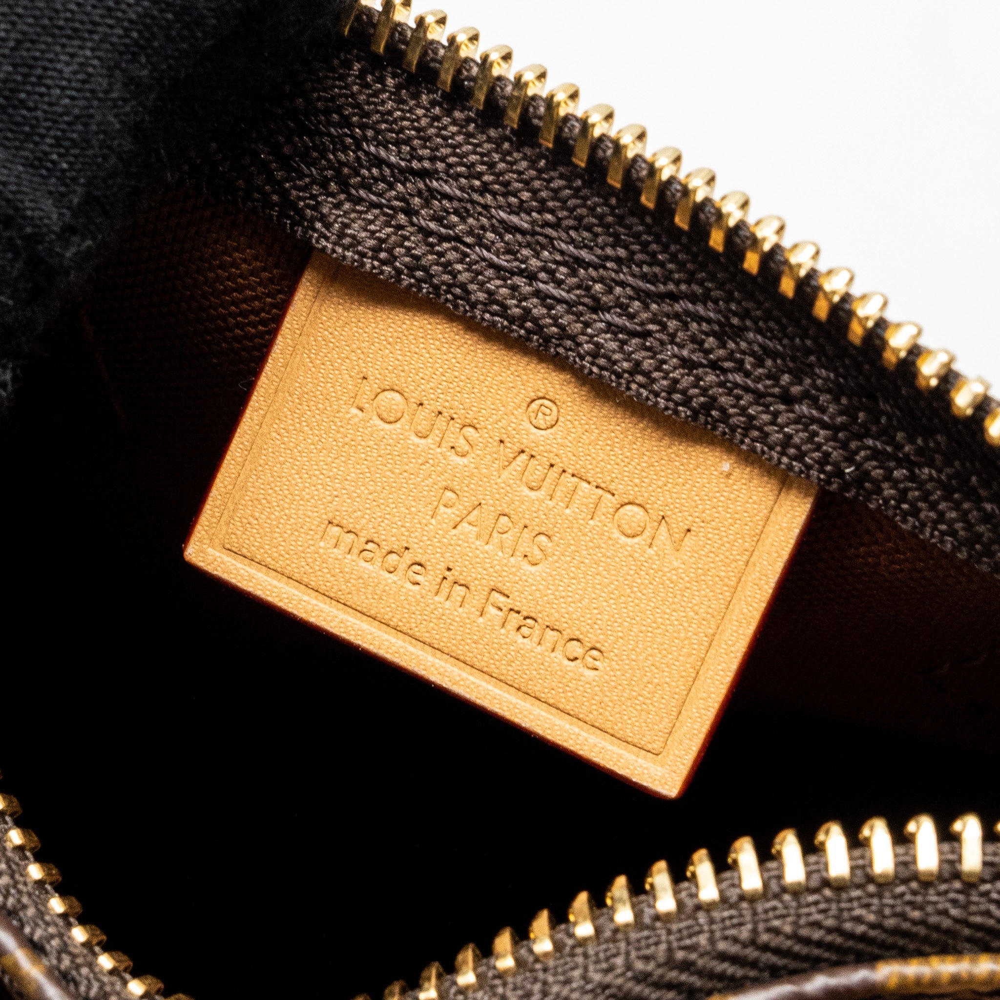 louis-vuitton-nano-speedy-monogram-canvas-ghw-8