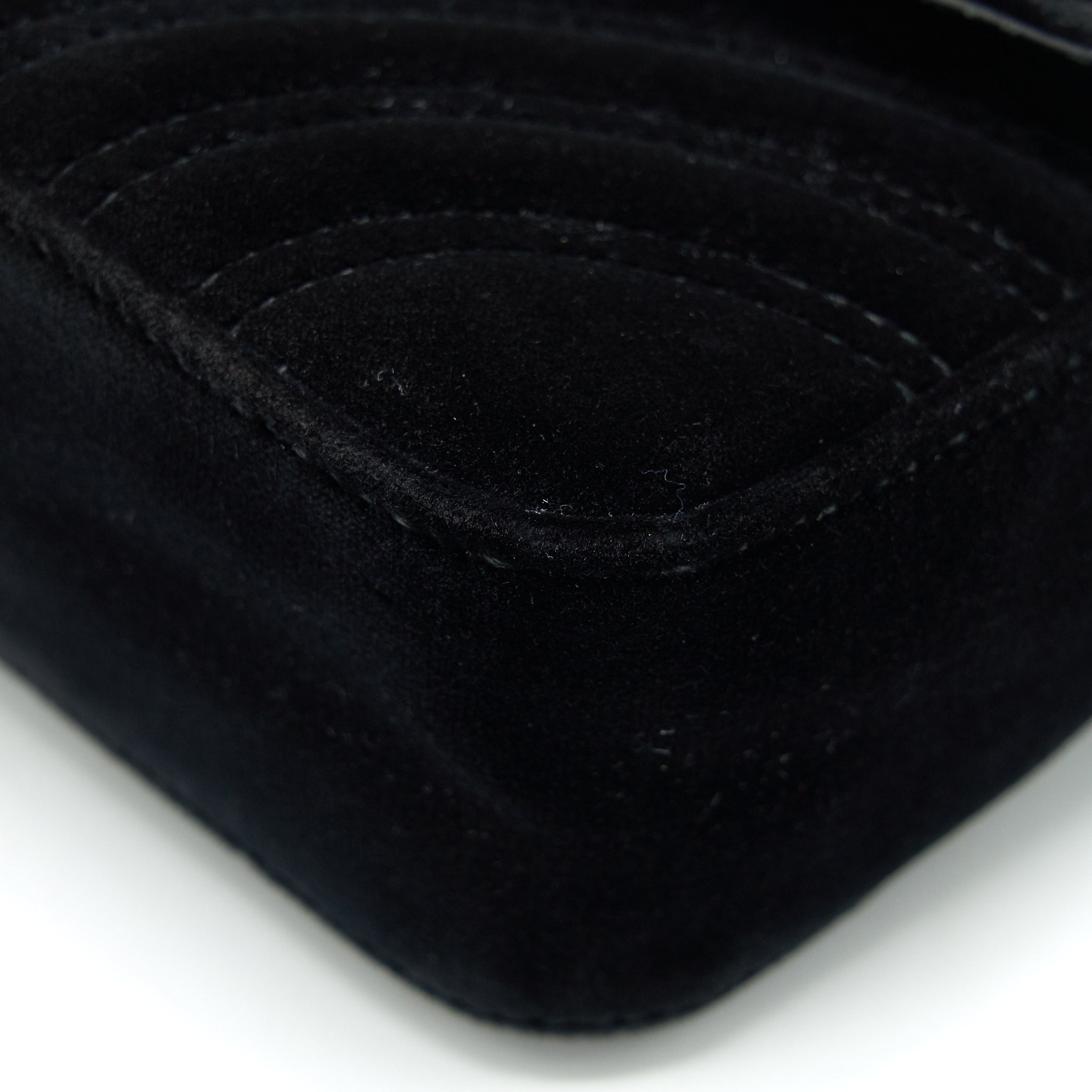 gucci-mini-marmont-velvet-ban-black-ghw